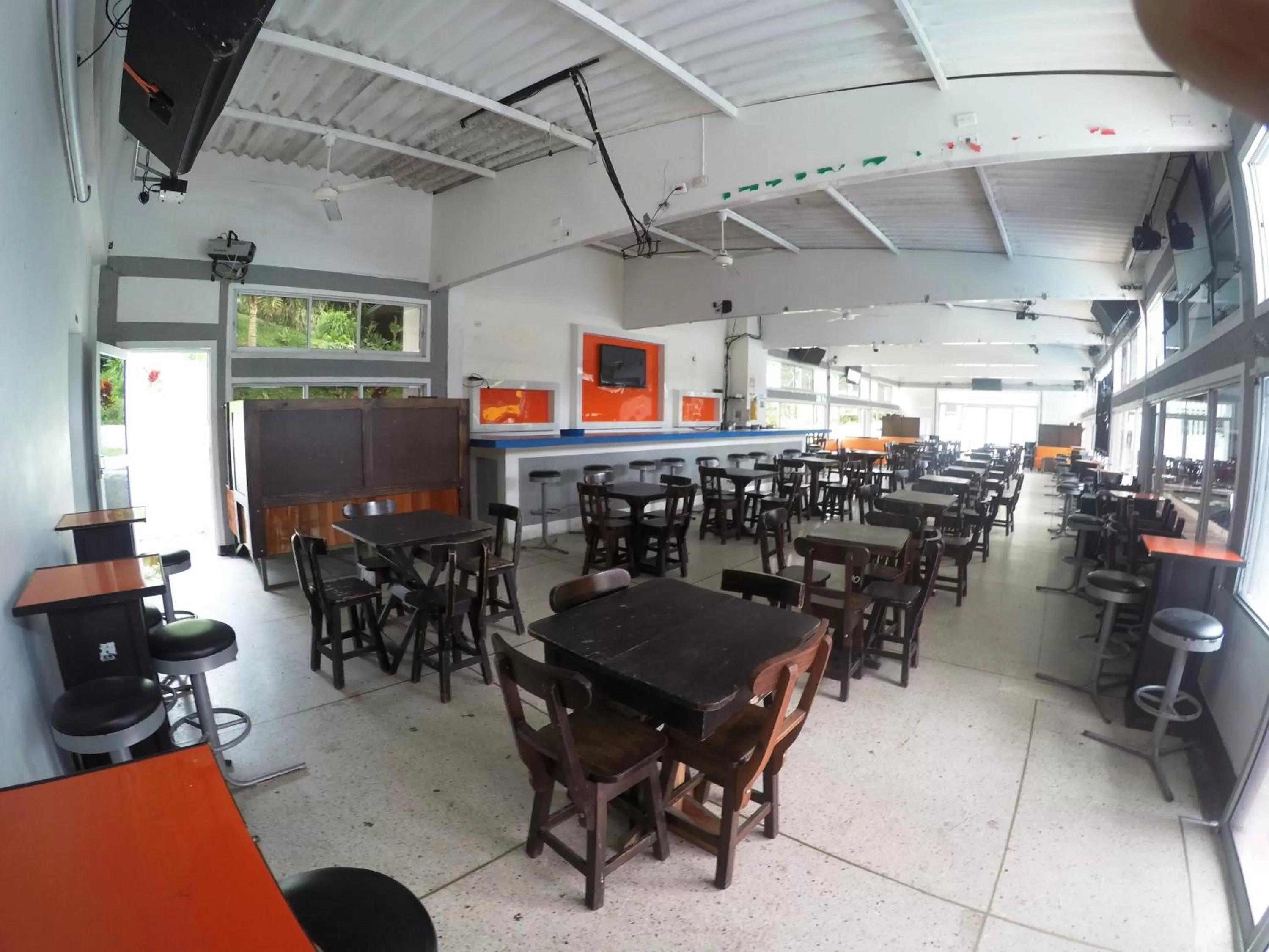 Karaoke in Sky Club Eco Hotel