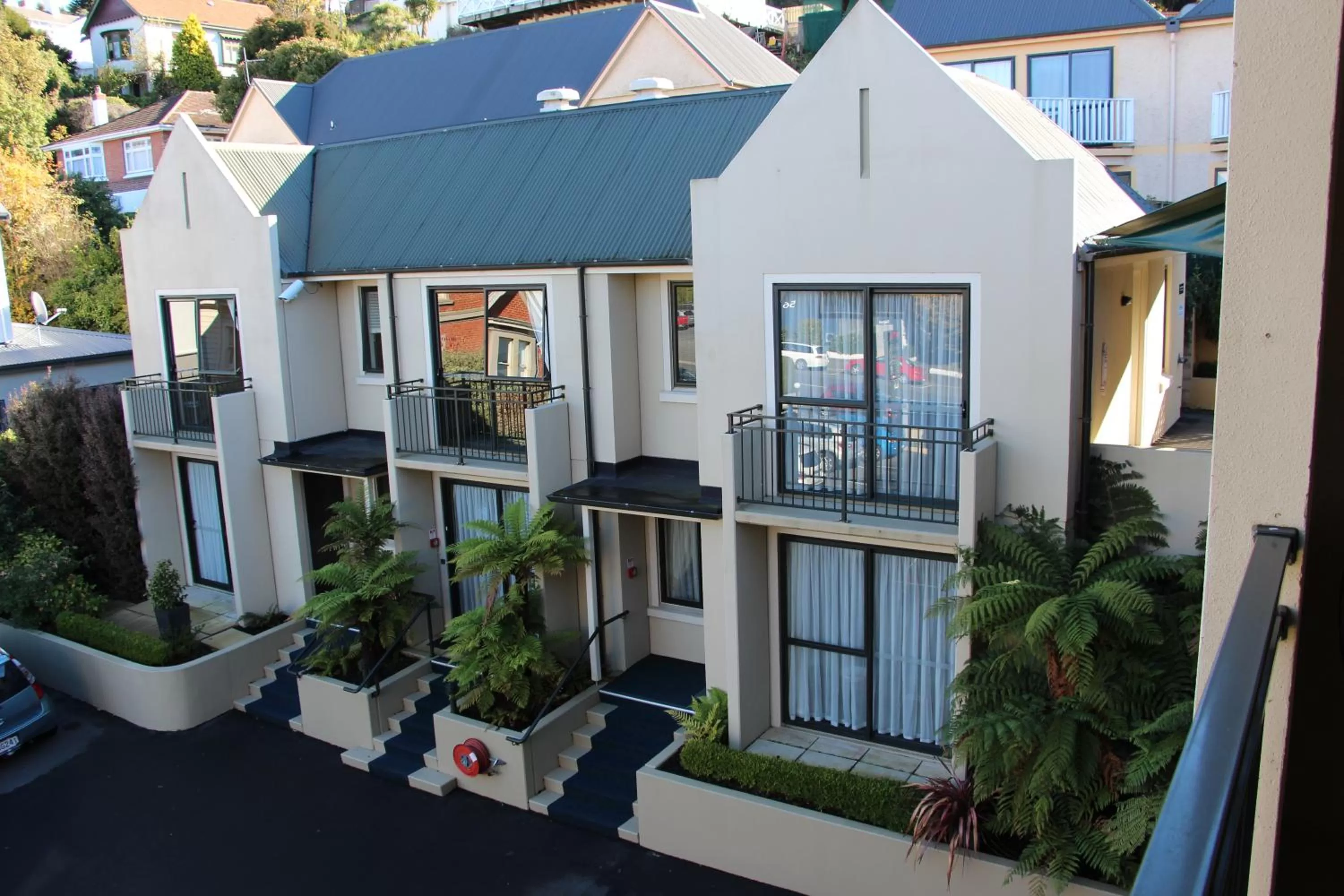 Property building in Motel On York