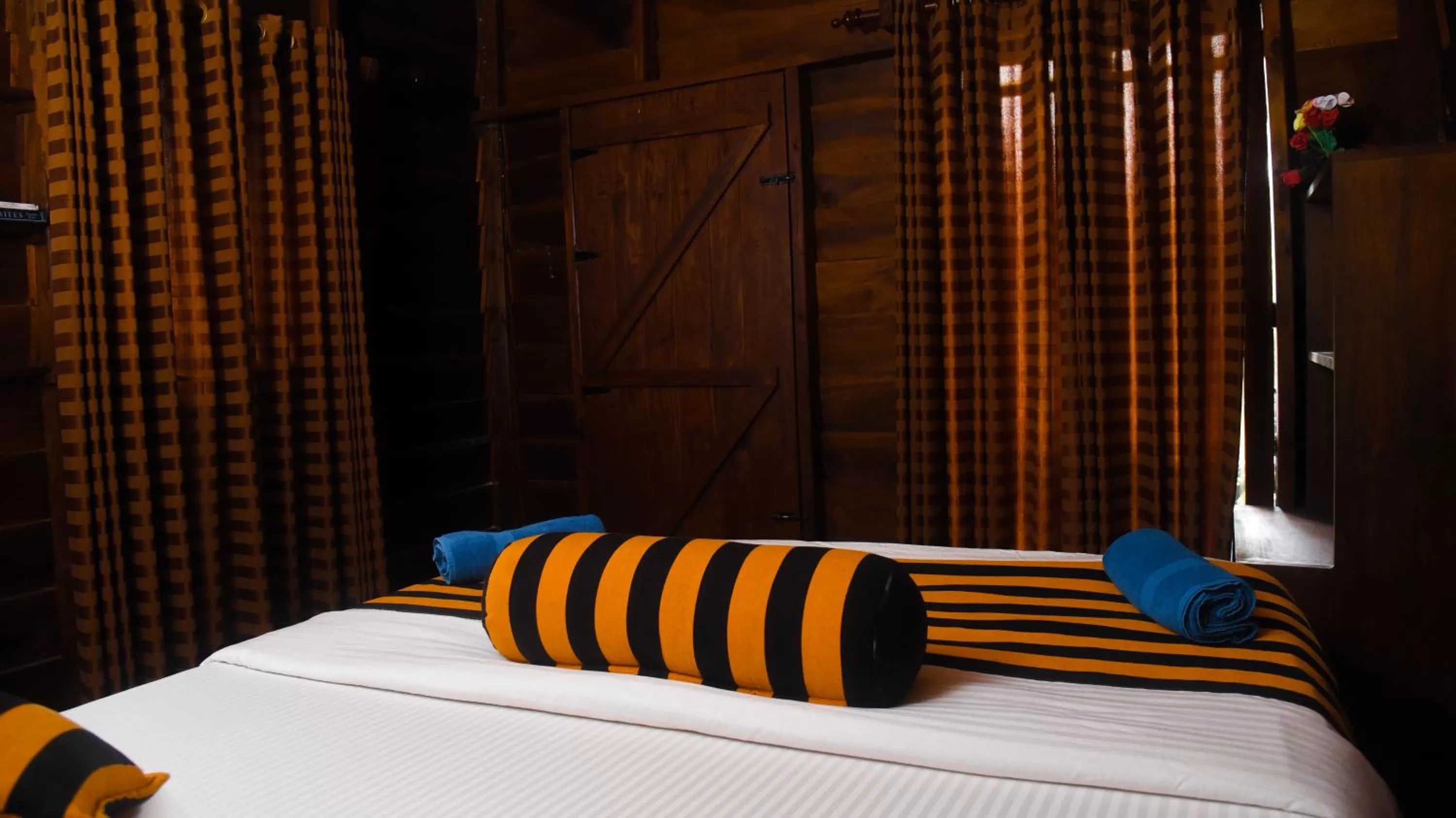 Bed in Madushanka Resort