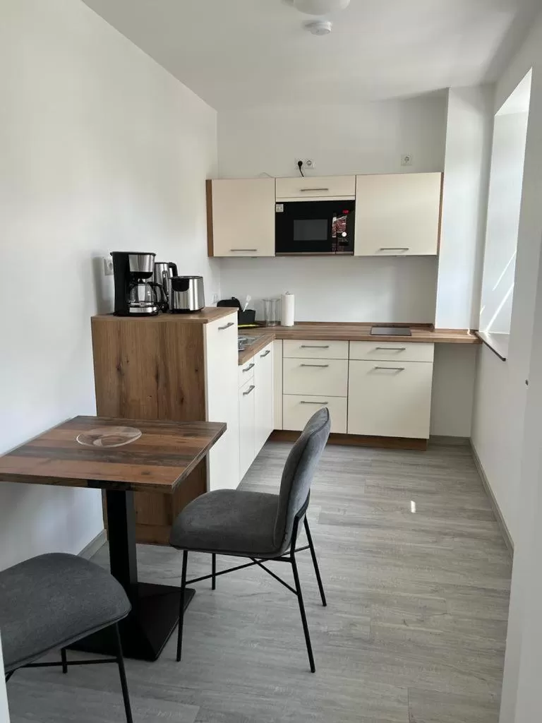 Kitchen or kitchenette in Gasthaus Zur Weintraube