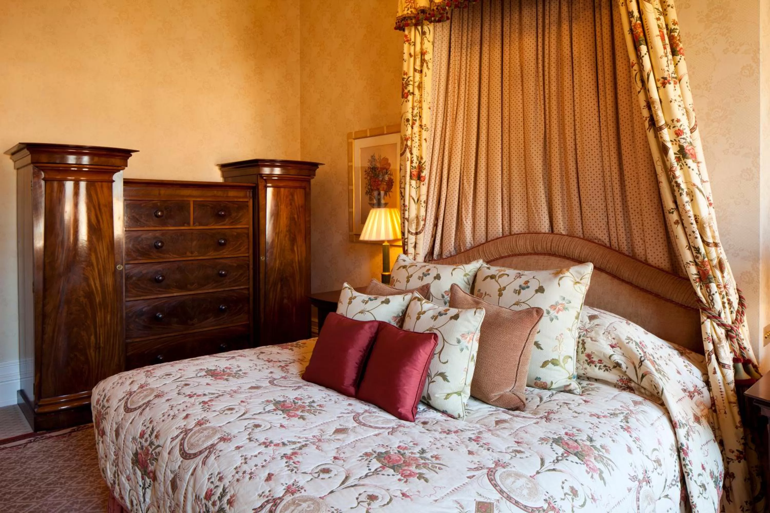 Luxury Room - single occupancy in Kilworth House Hotel and Theatre