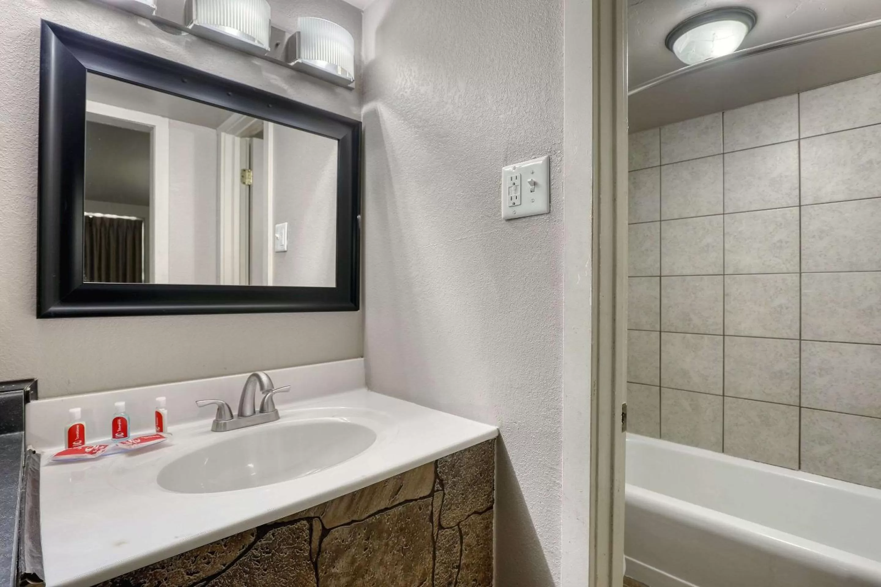 Bedroom in Suburban Studios Neenah-Appleton