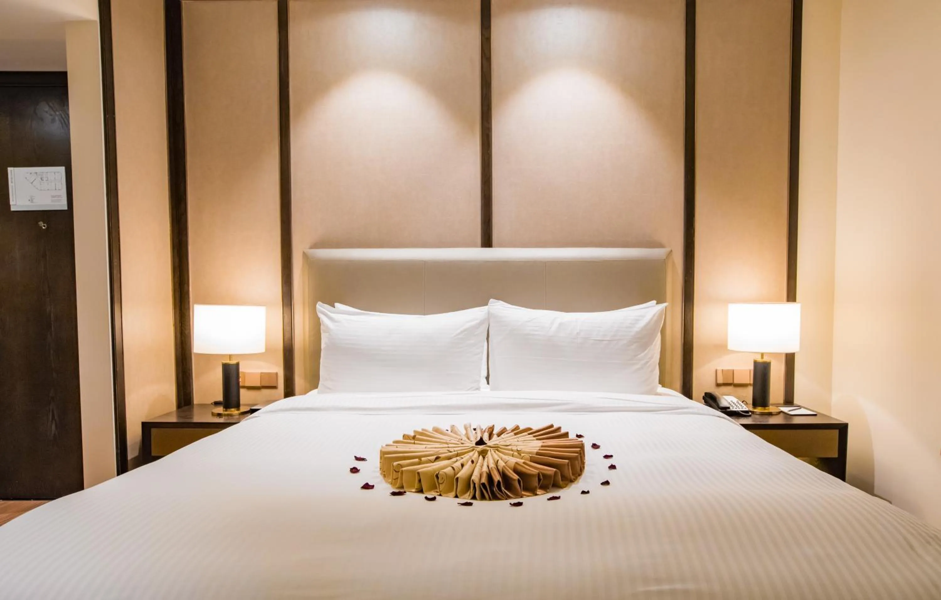 Bed in Ramada Shanghai Songjiang