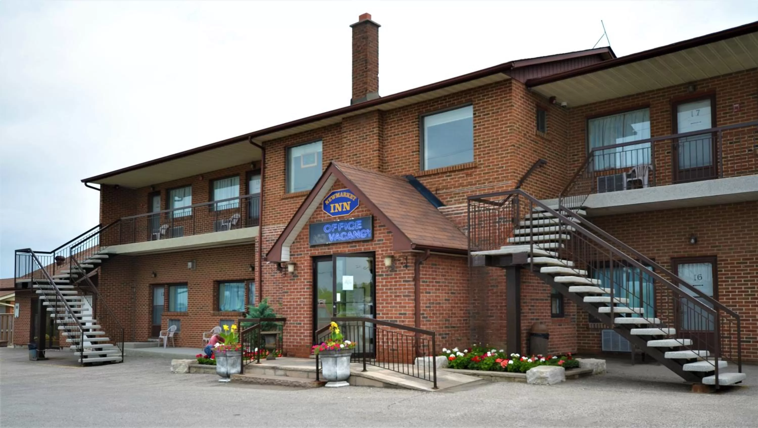 Property building in Newmarket Inn