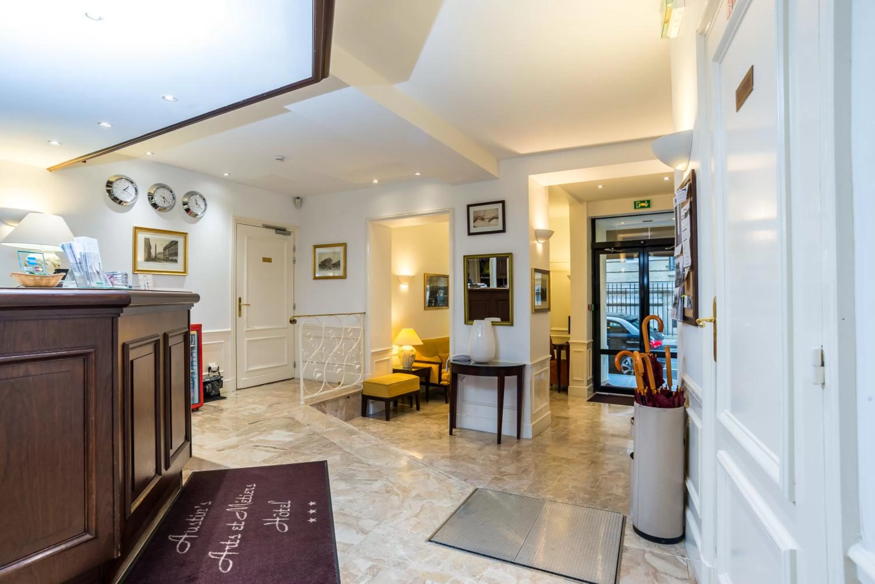 Lobby or reception in Austin's Arts Et Metiers Hotel