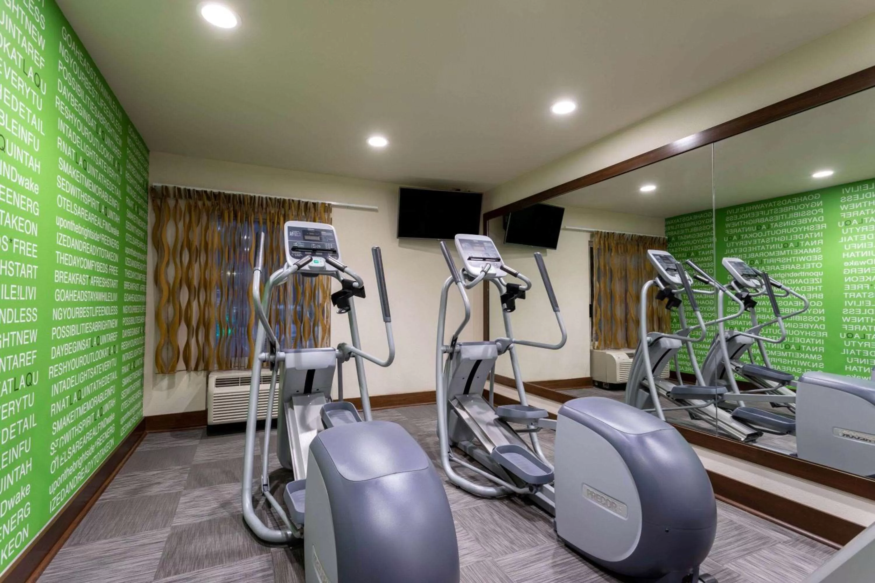 Fitness centre/facilities in La Quinta by Wyndham Pigeon Forge