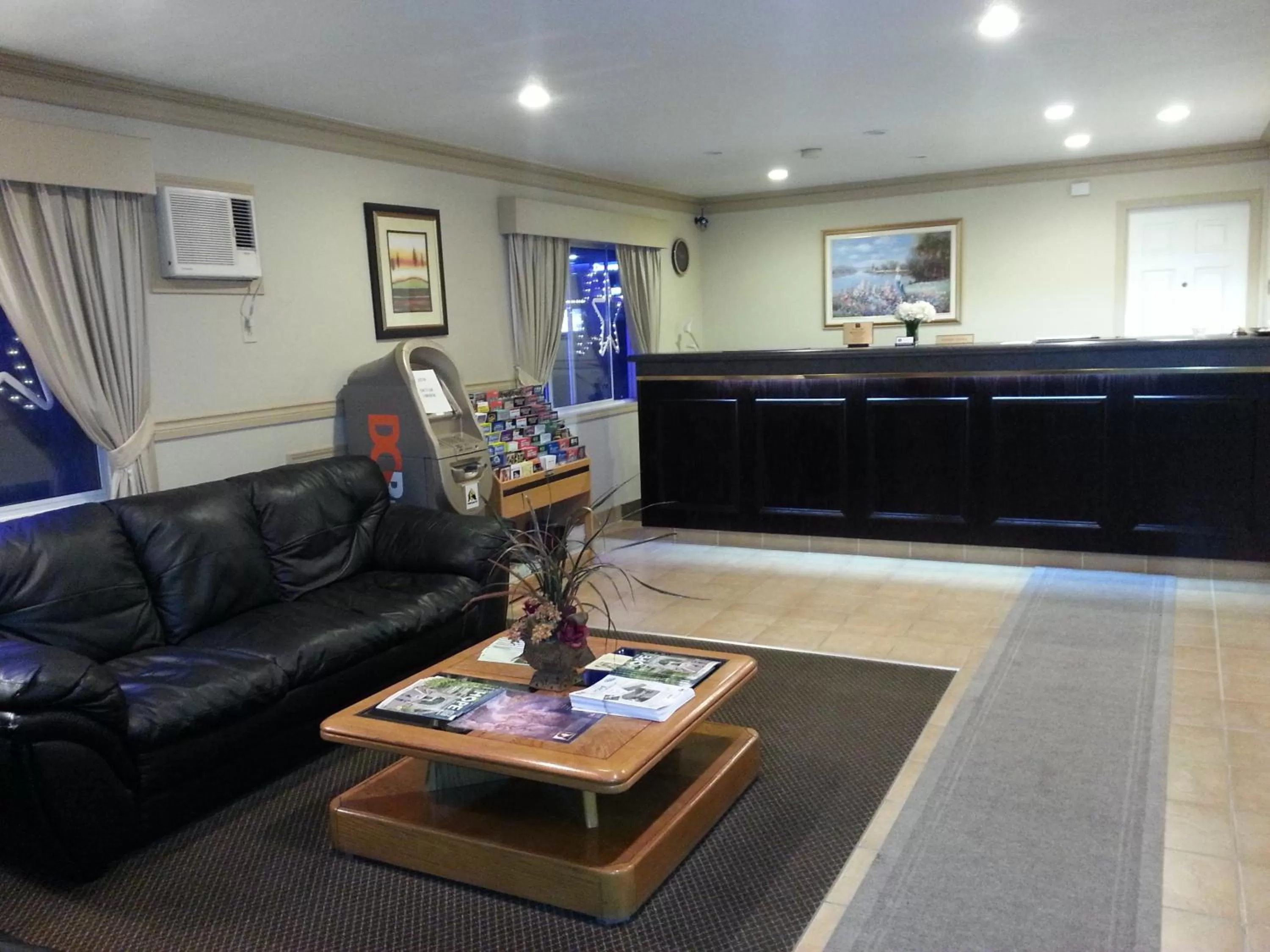 Lobby or reception in Heritage Inn