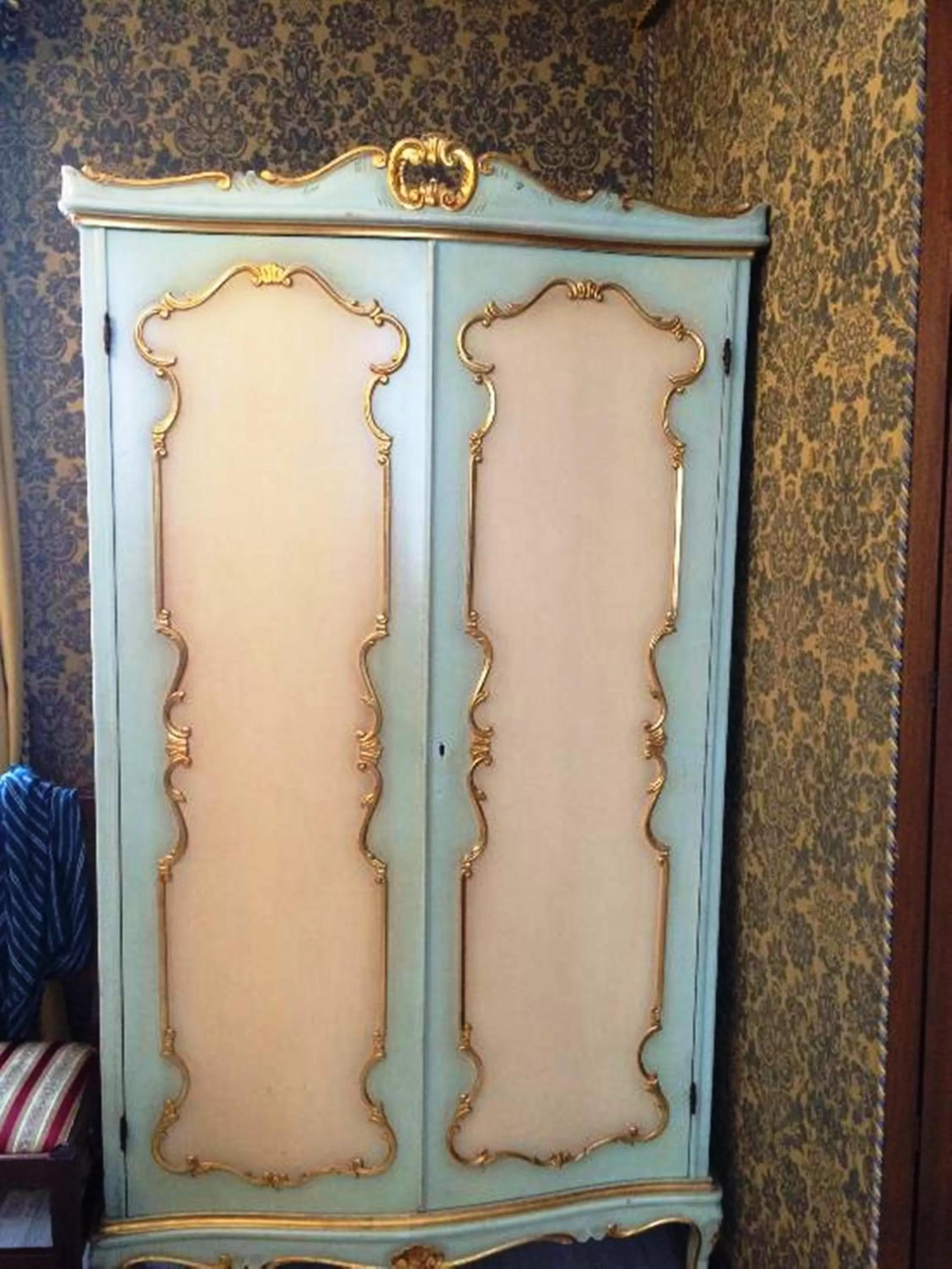 Decorative detail in Hotel San Gallo