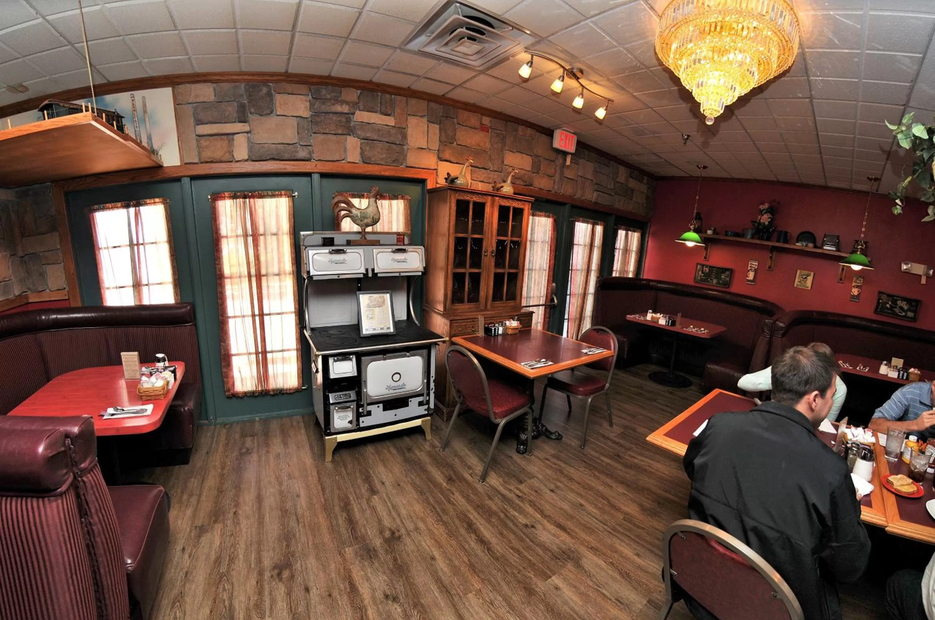 Restaurant/places to eat in Prospector Hotel & Casino