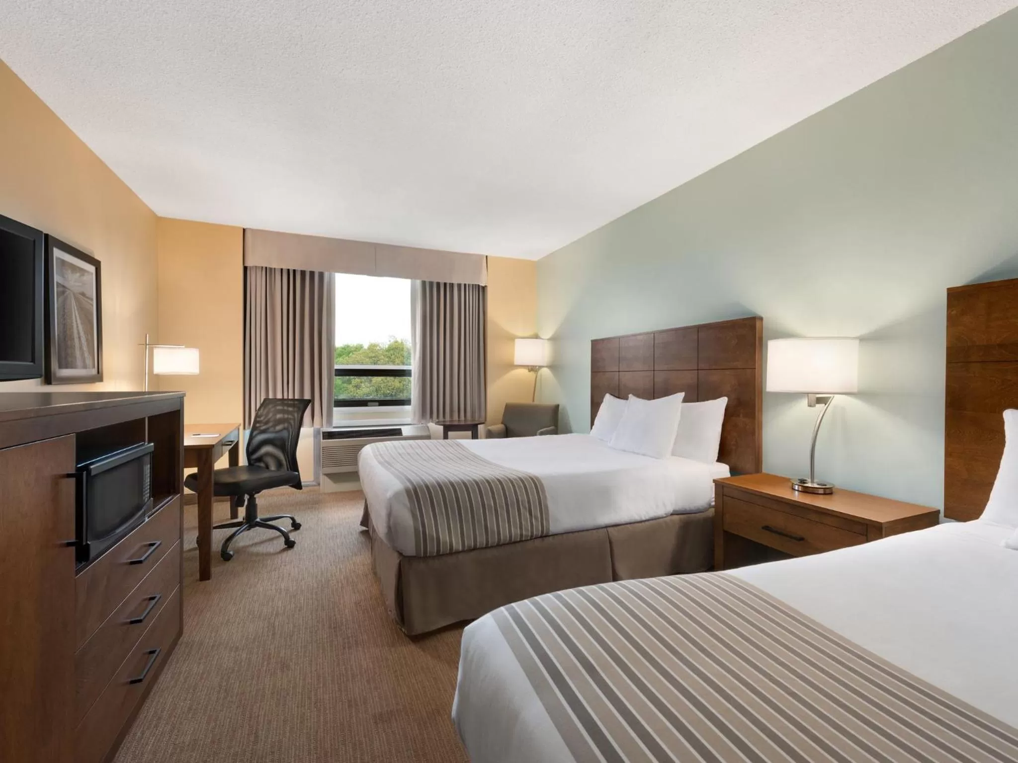 Bed in Travelodge by Wyndham Sydney