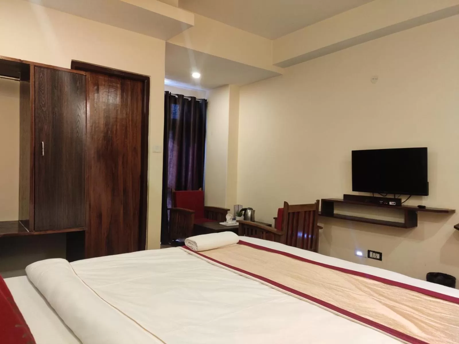 Bed in Hotel The Narayani Continental