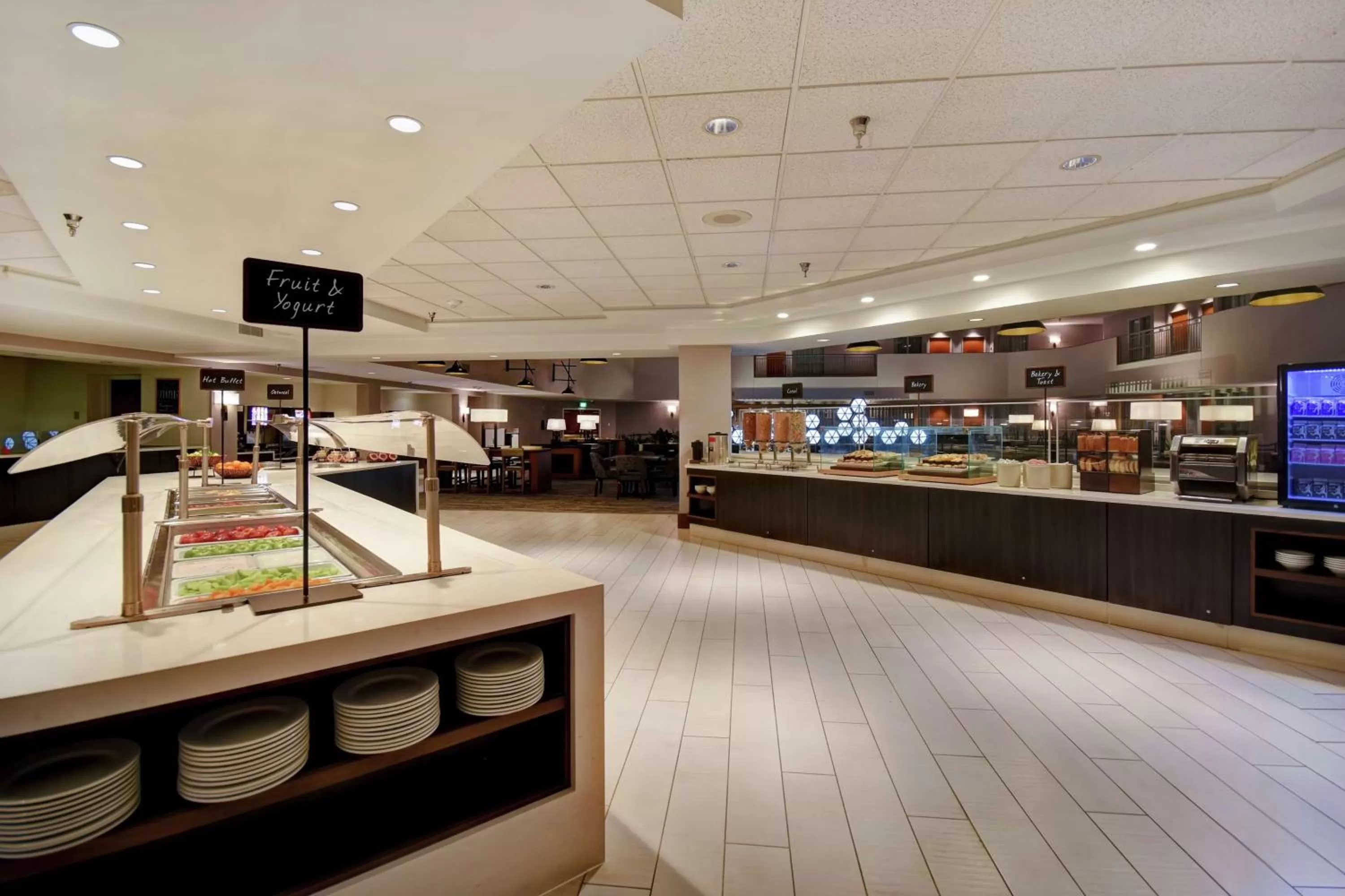 Restaurant/places to eat in Embassy Suites by Hilton Omaha Downtown Old Market