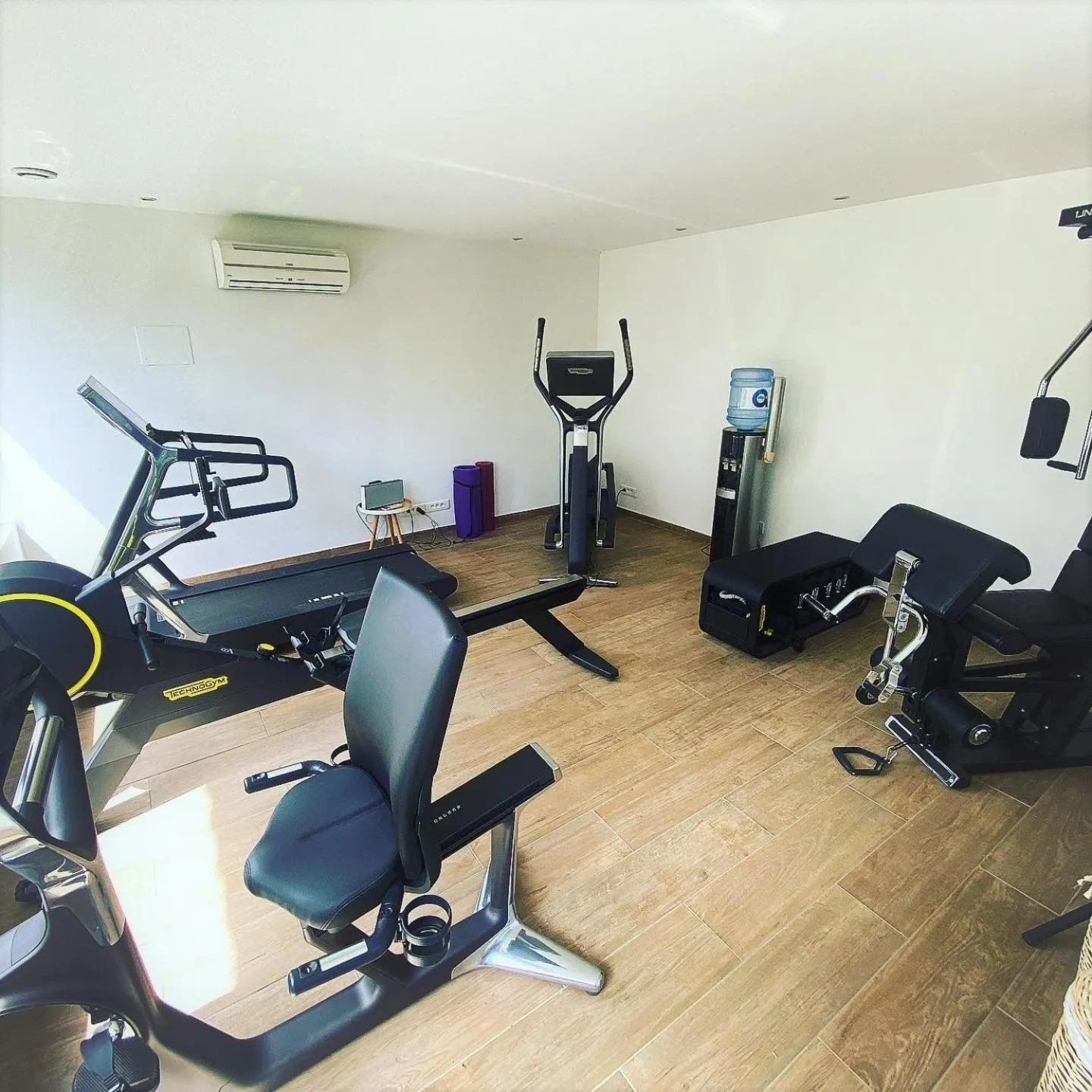 Fitness centre/facilities in Hôtel Le Roi Théodore & Spa