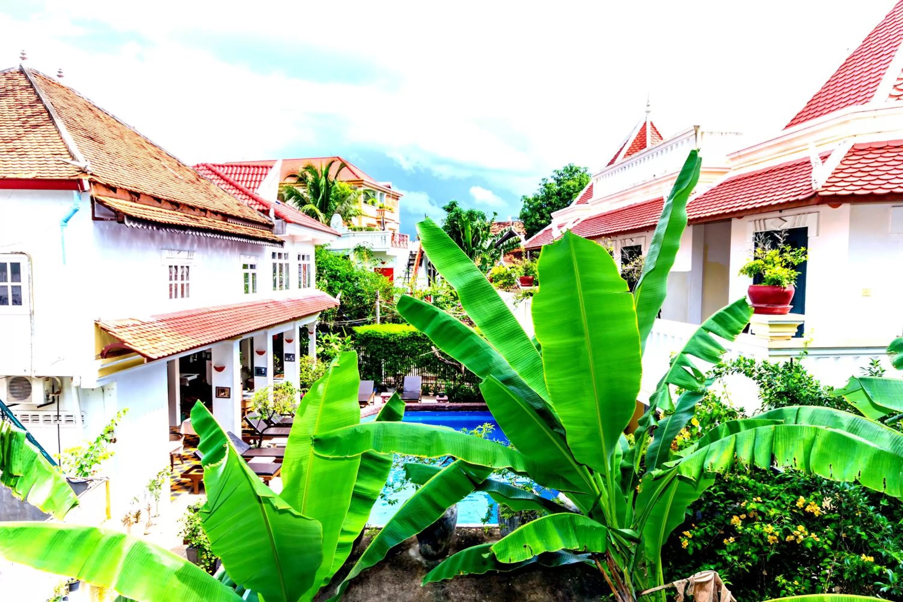 Property building in Residence Wat Damnak