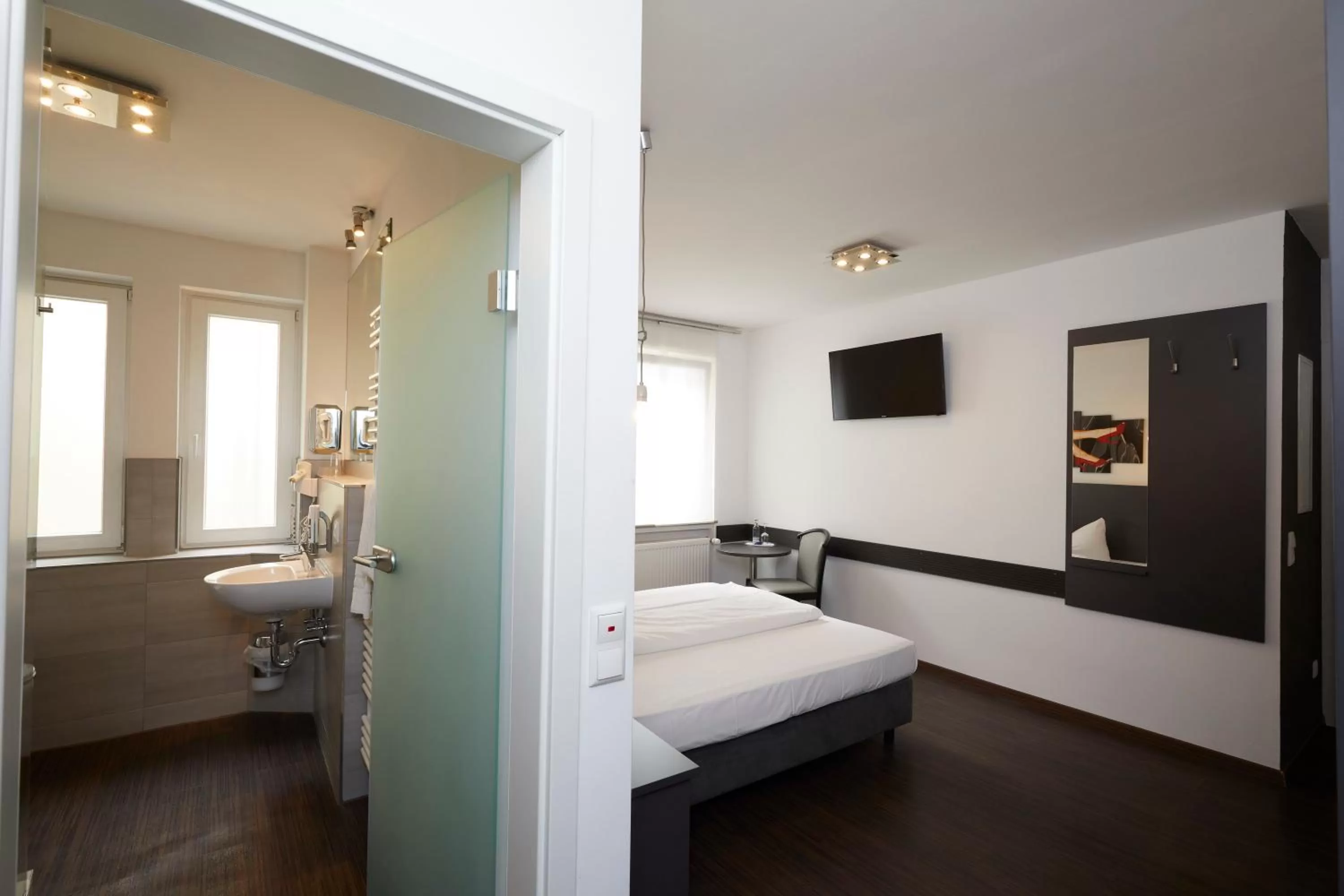 Photo of the whole room, Bed in Hotel Schlemmer