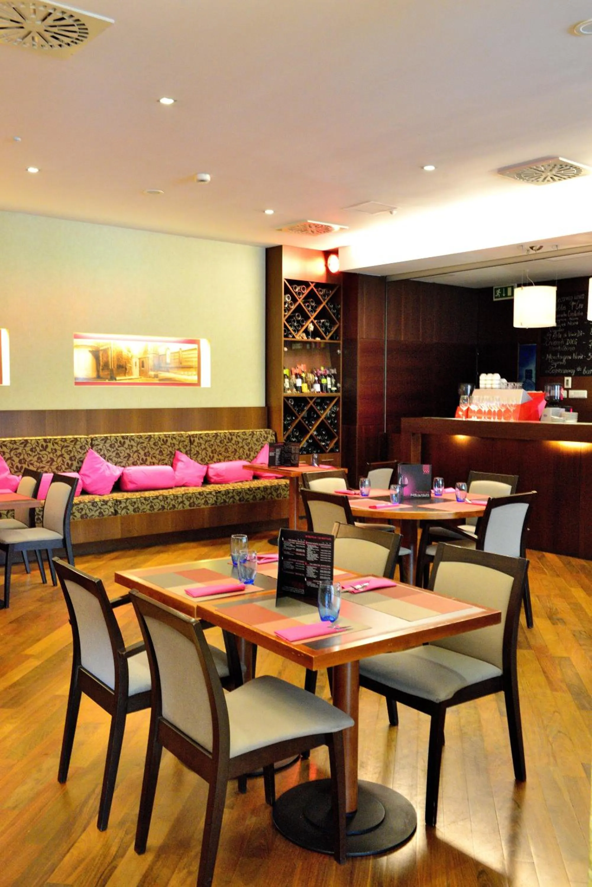 Restaurant/places to eat in Hotel Mercure Toruń Centrum