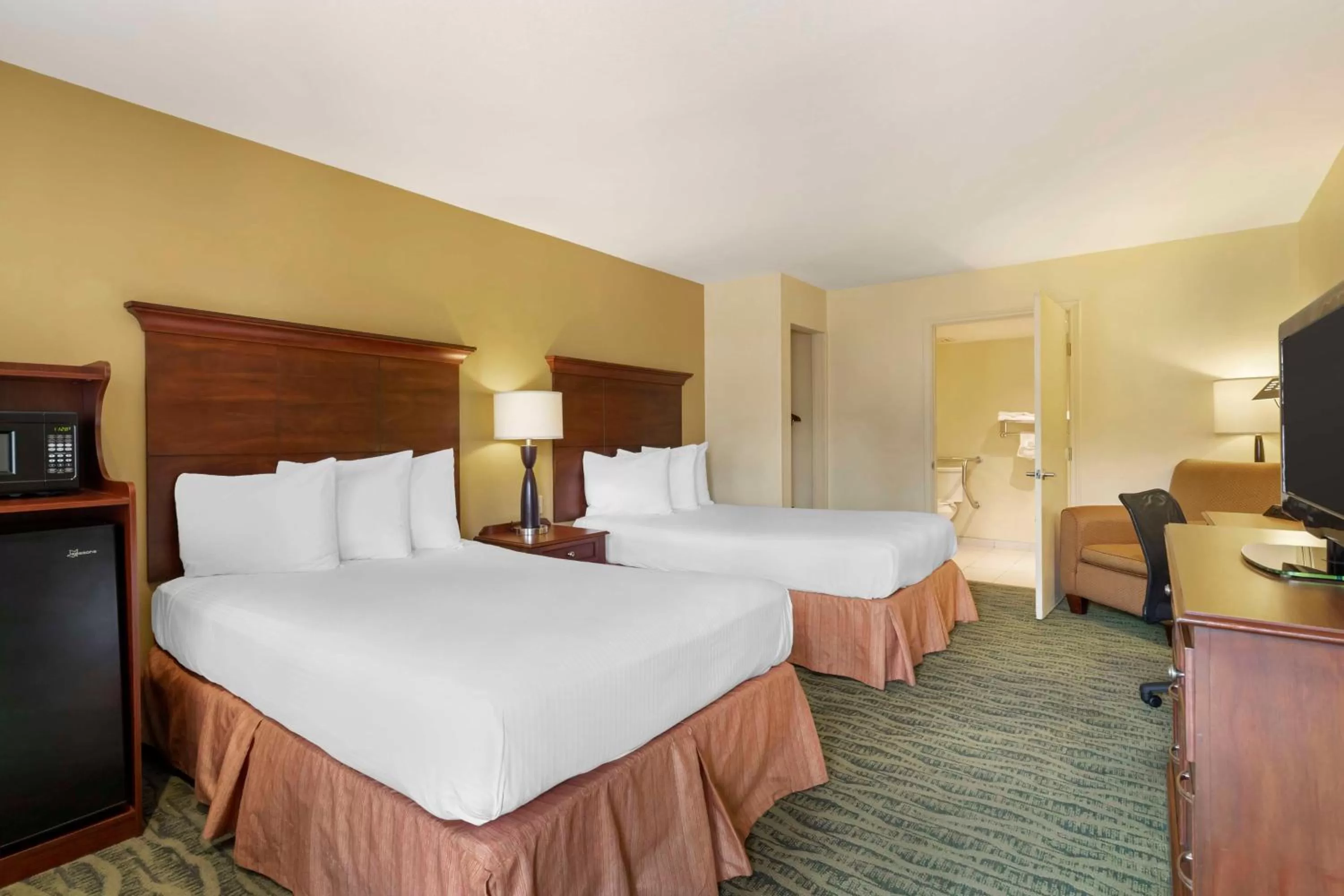 Bedroom, Bed in Best Western McAllen Medical Center