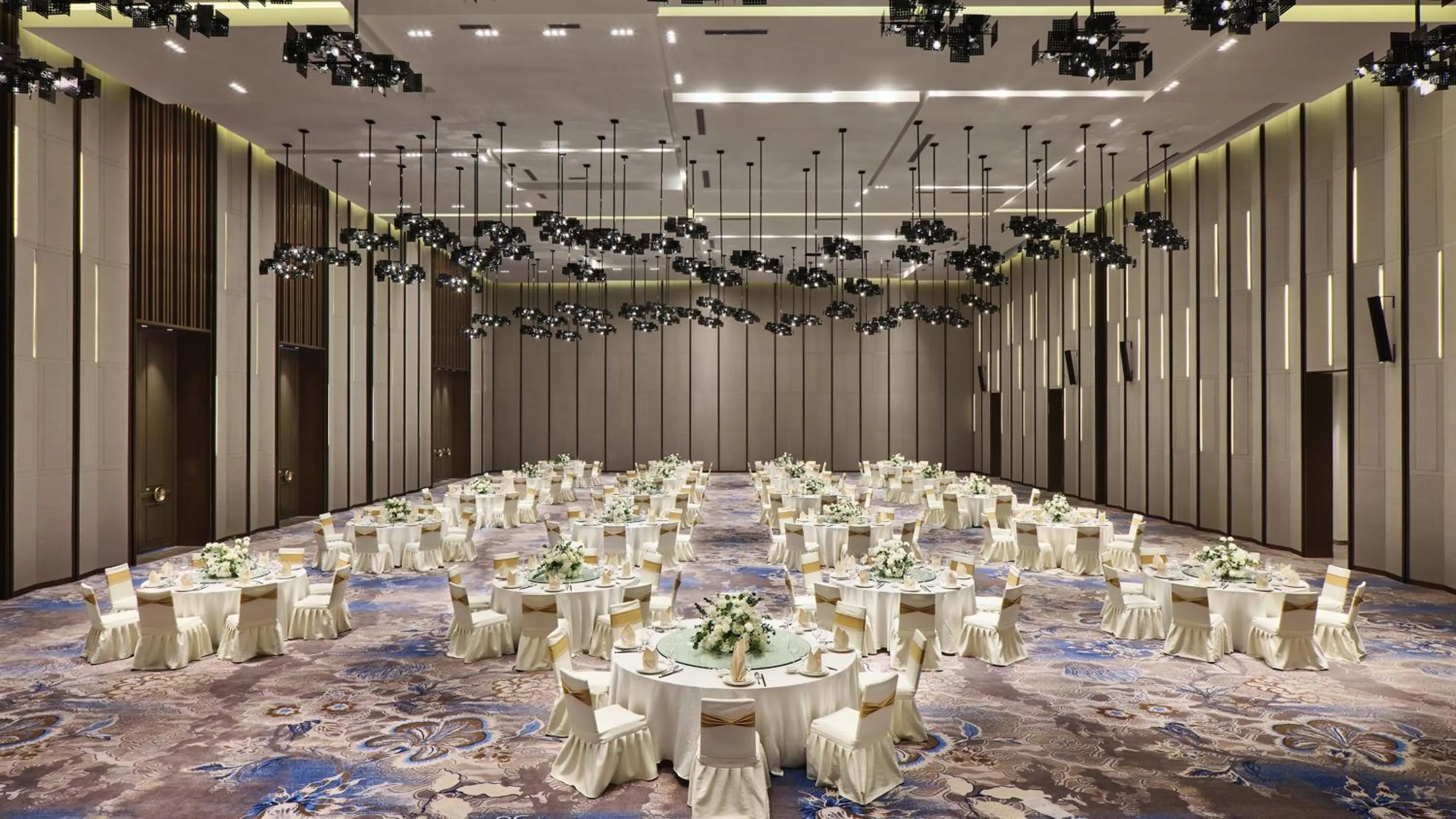 Banquet/Function facilities in Crowne Plaza Wuhan Development Zone by IHG