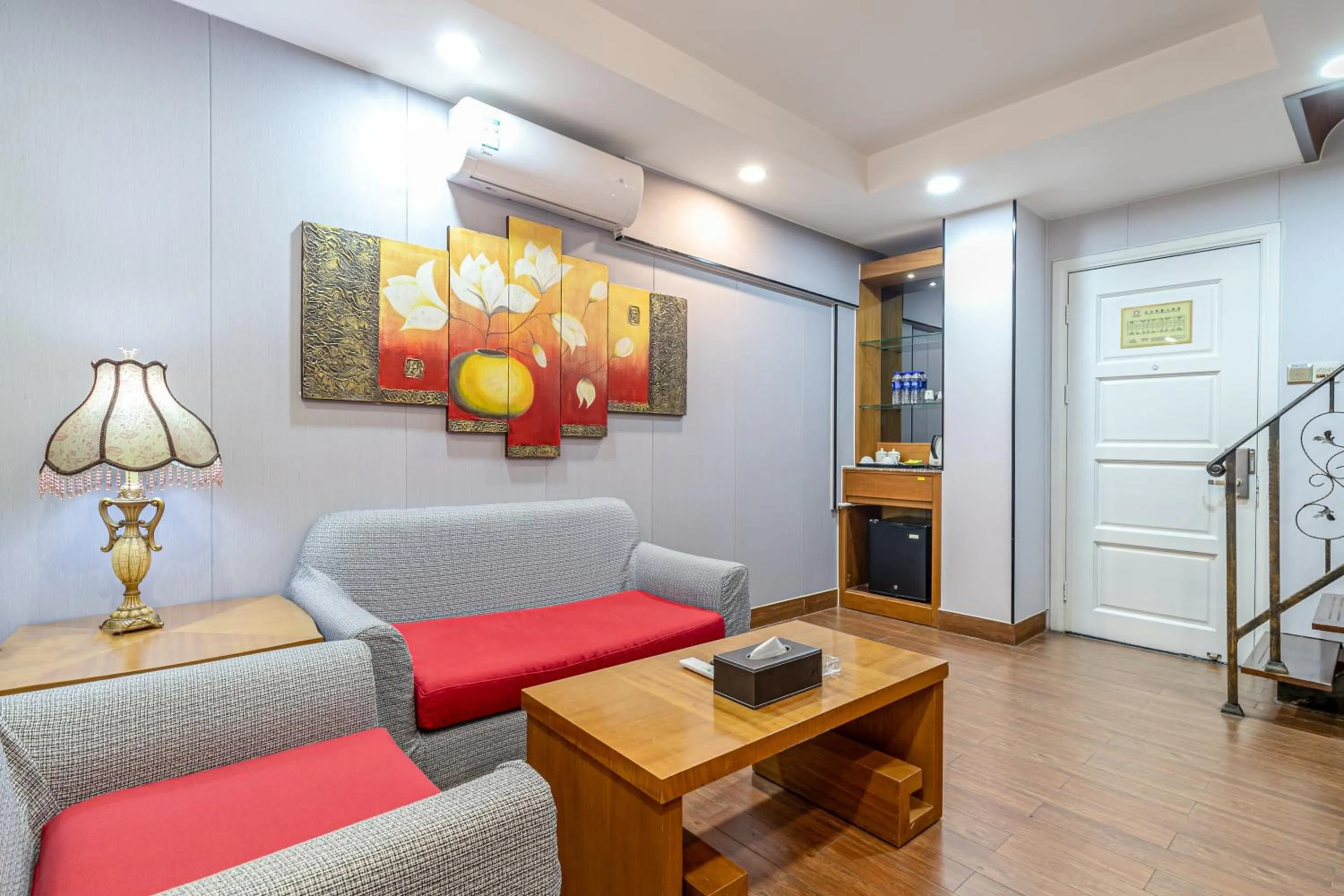 Seating Area in Guangzhou The Royal Garden Hotel