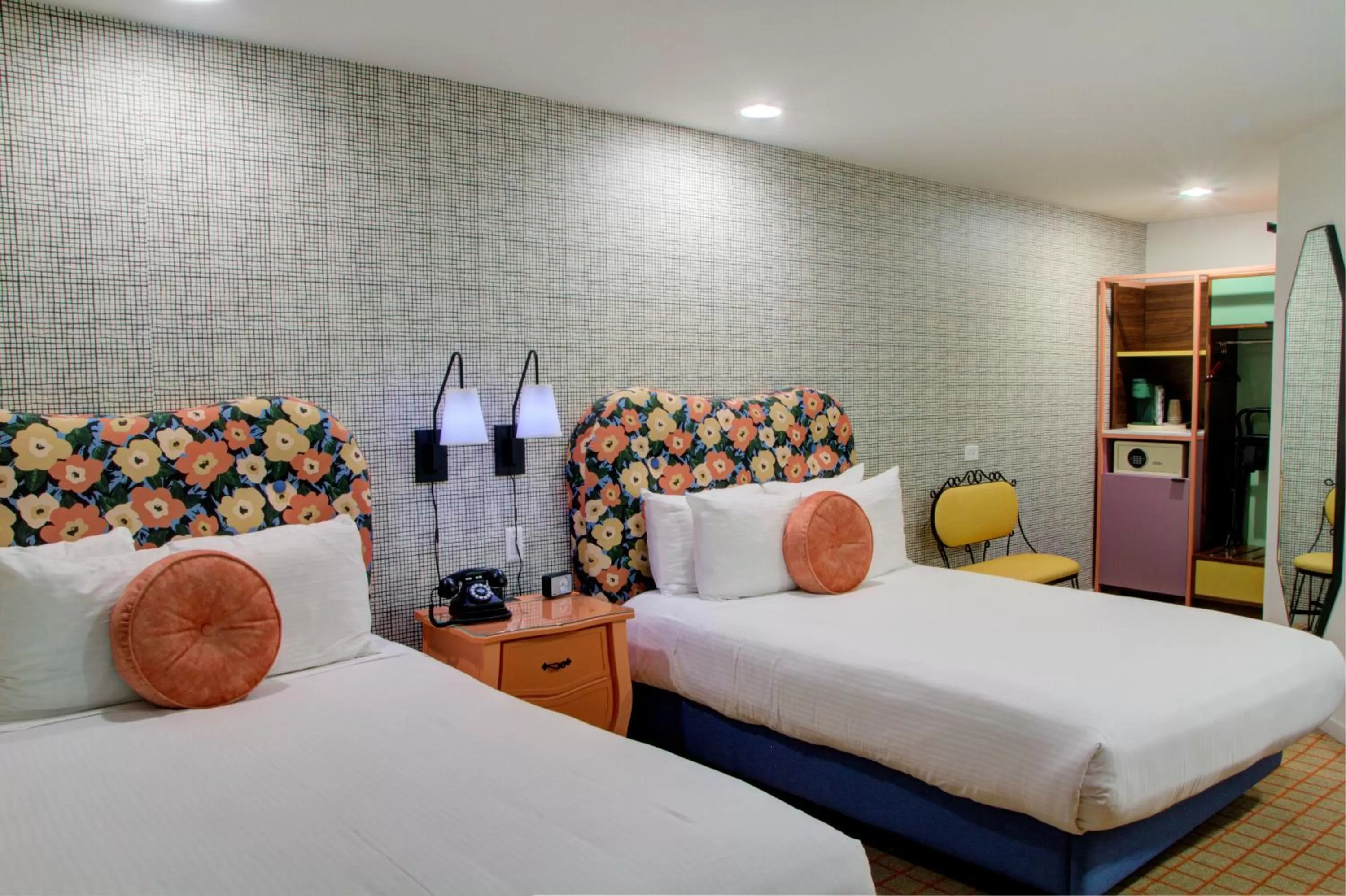 Bed in The Hollywood Franklin Hotel near Universal Studios