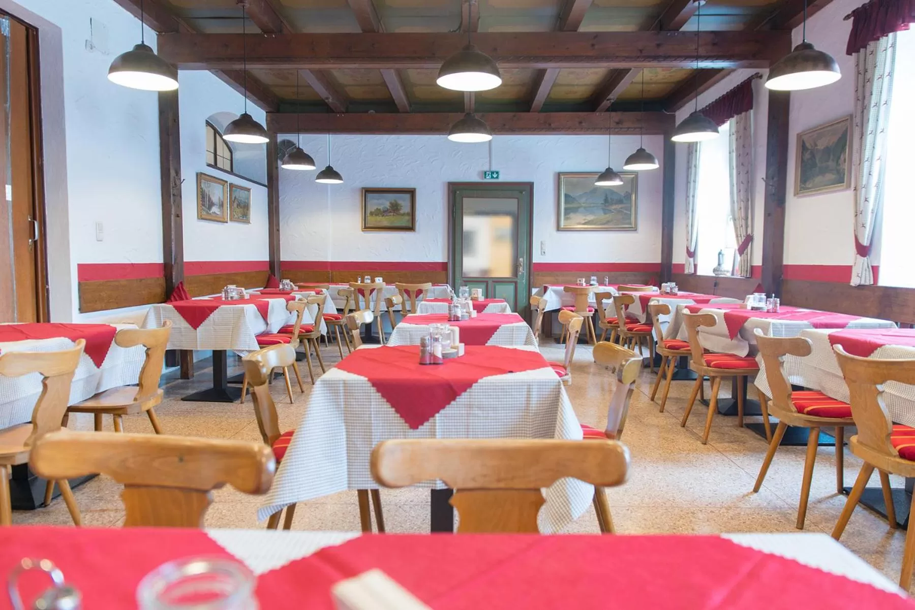 Restaurant/places to eat in Hotel Schwabenwirt