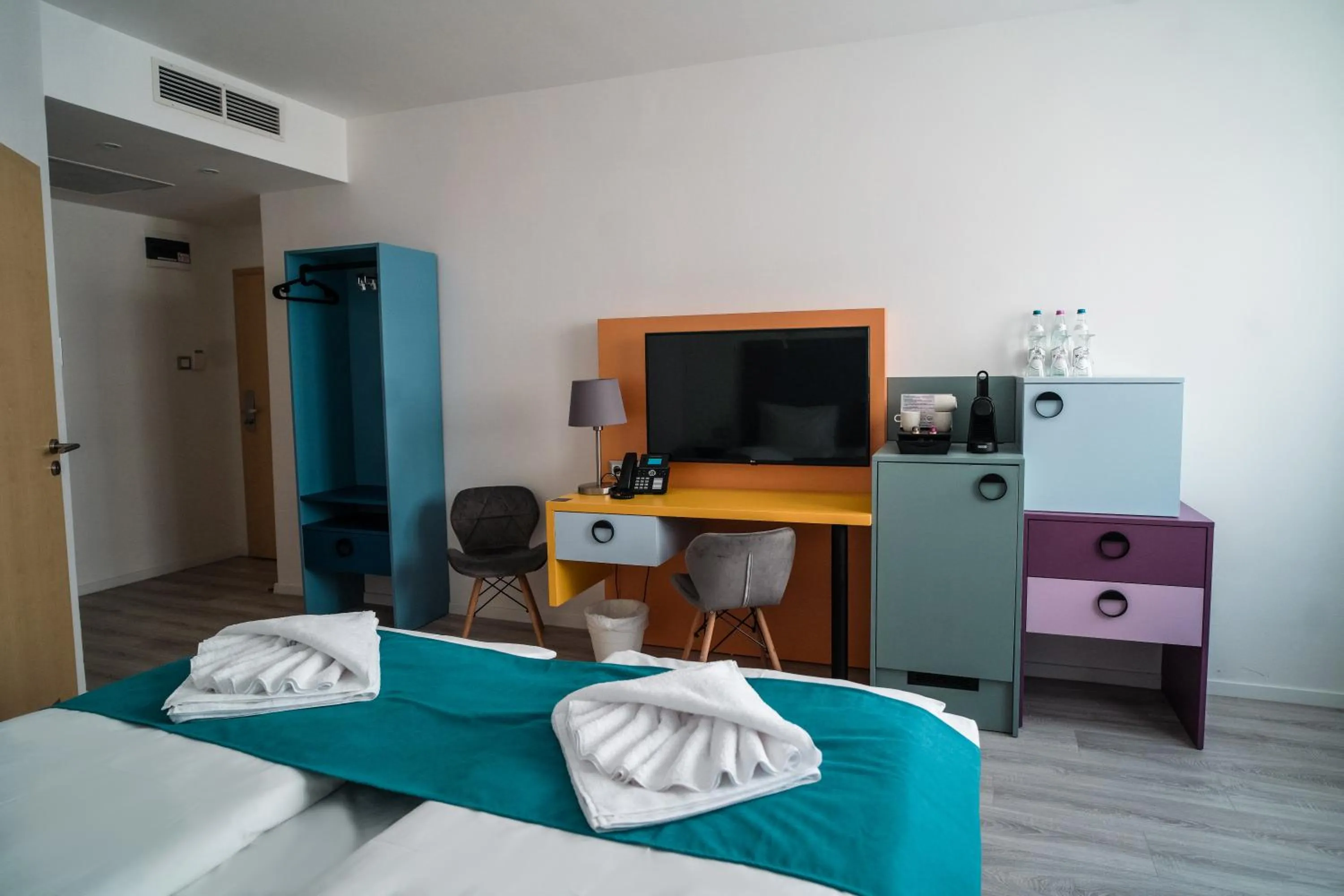 Photo of the whole room, Bed in Hotel Civitas