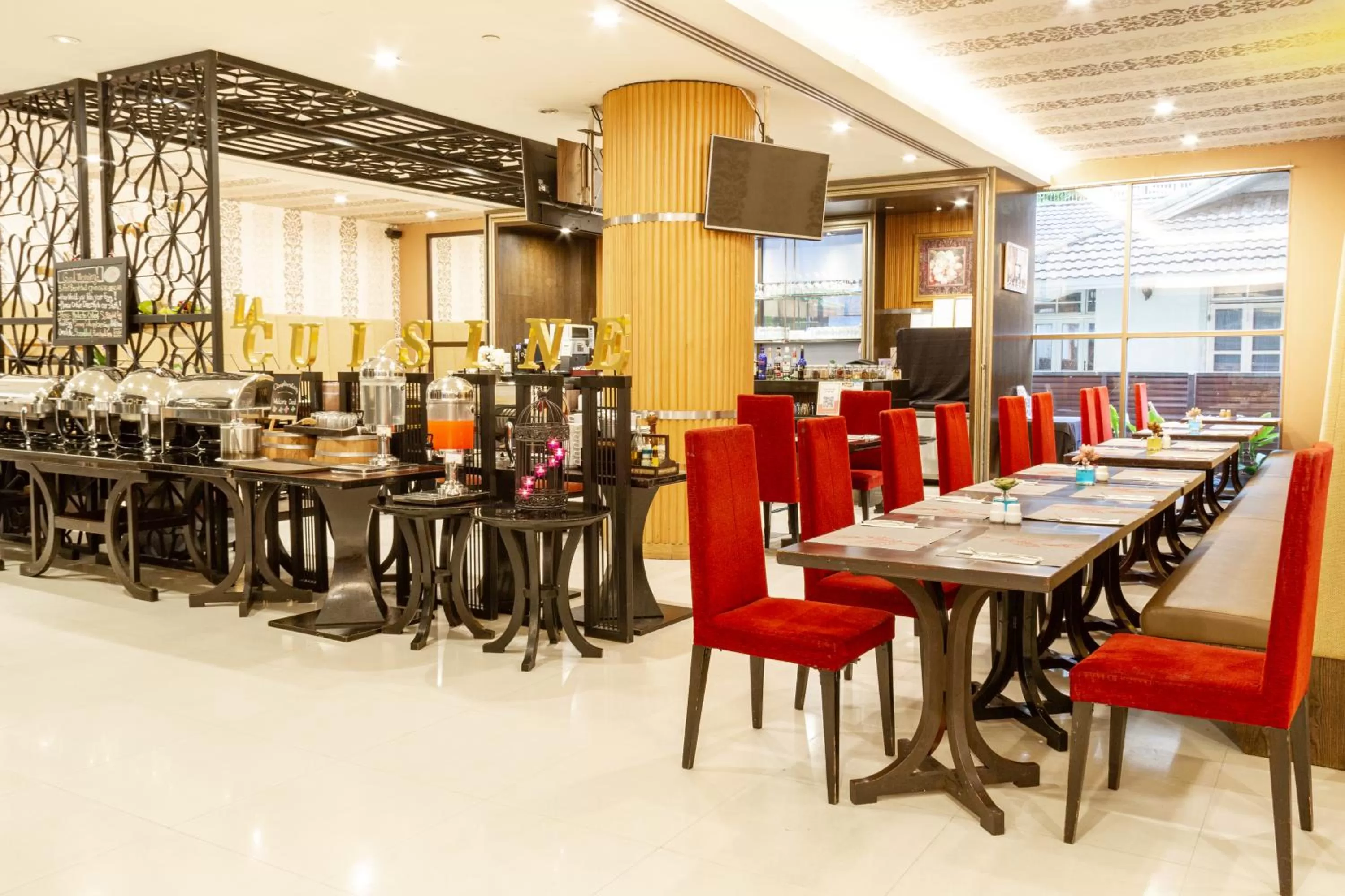 Restaurant/places to eat in FuramaXclusive Sukhumvit