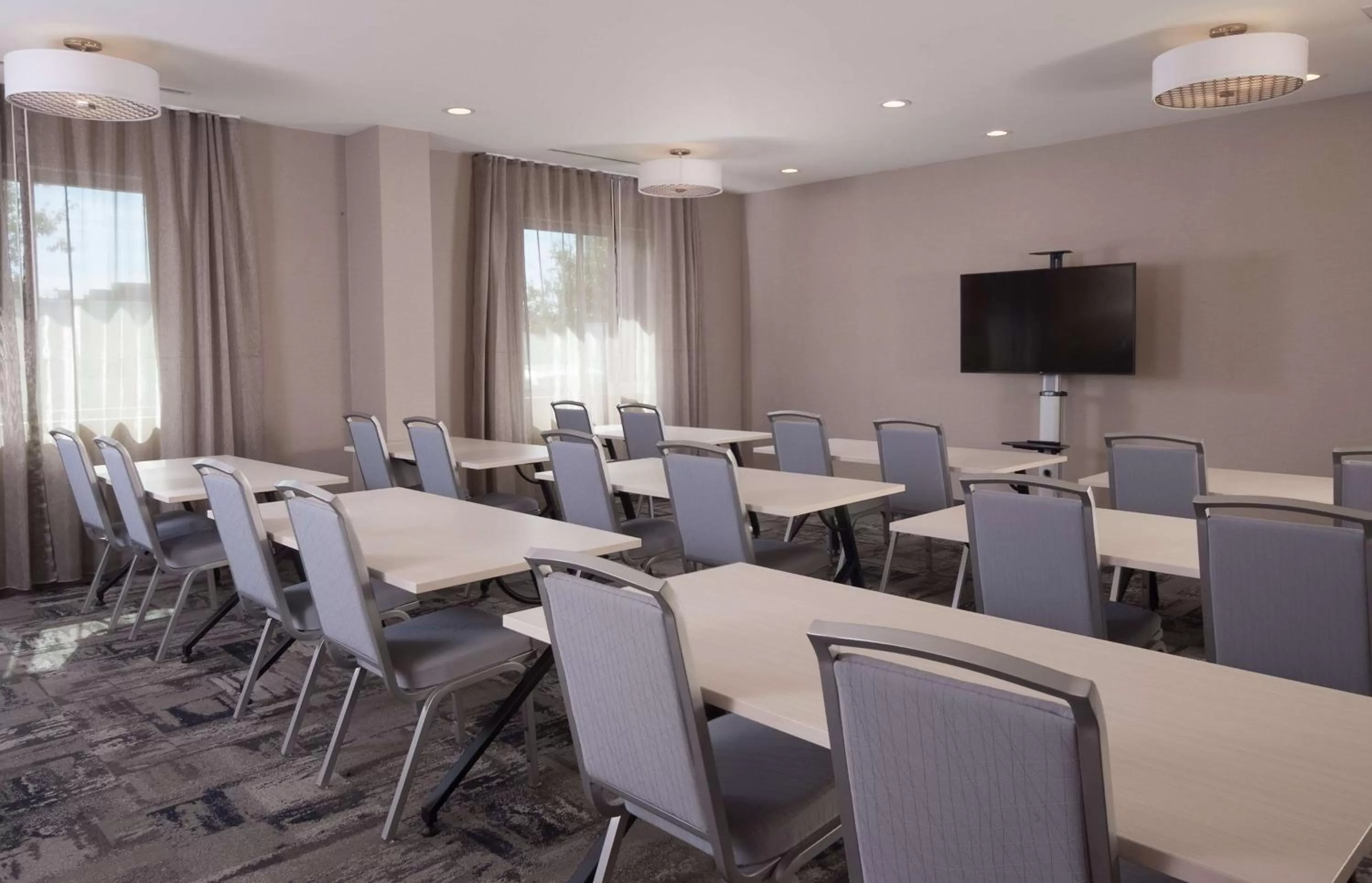Meeting/conference room in Home2 Suites By Hilton Atlanta Perimeter Center