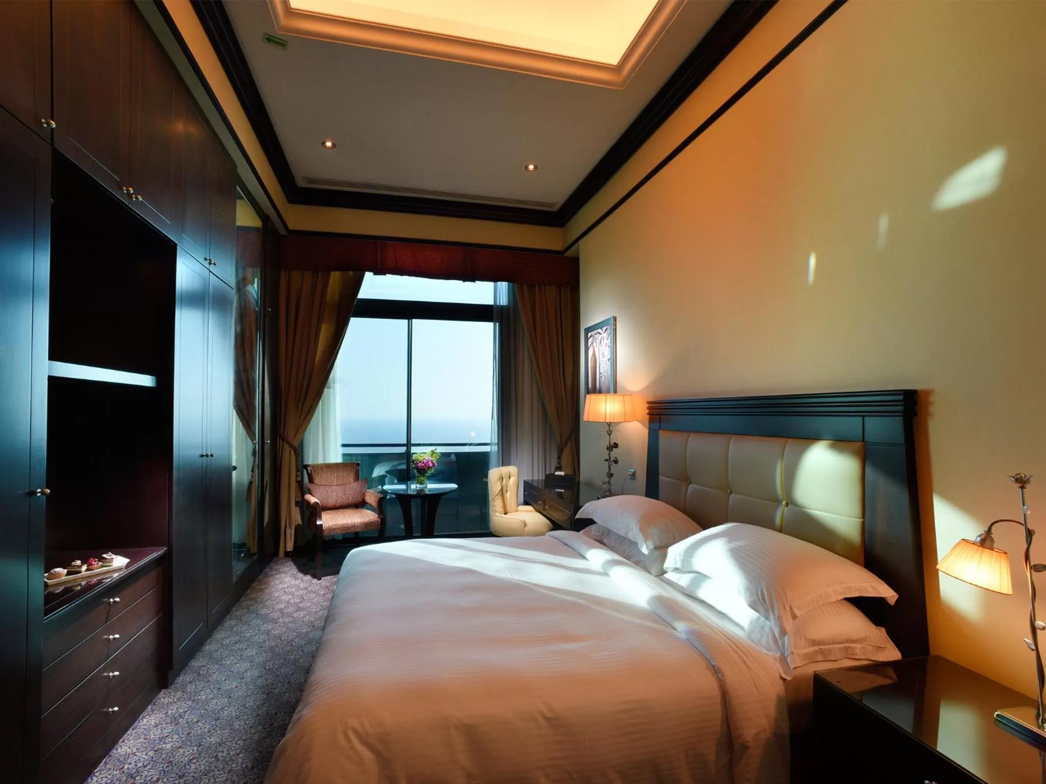 Photo of the whole room, Bed in Raouche Arjaan by Rotana