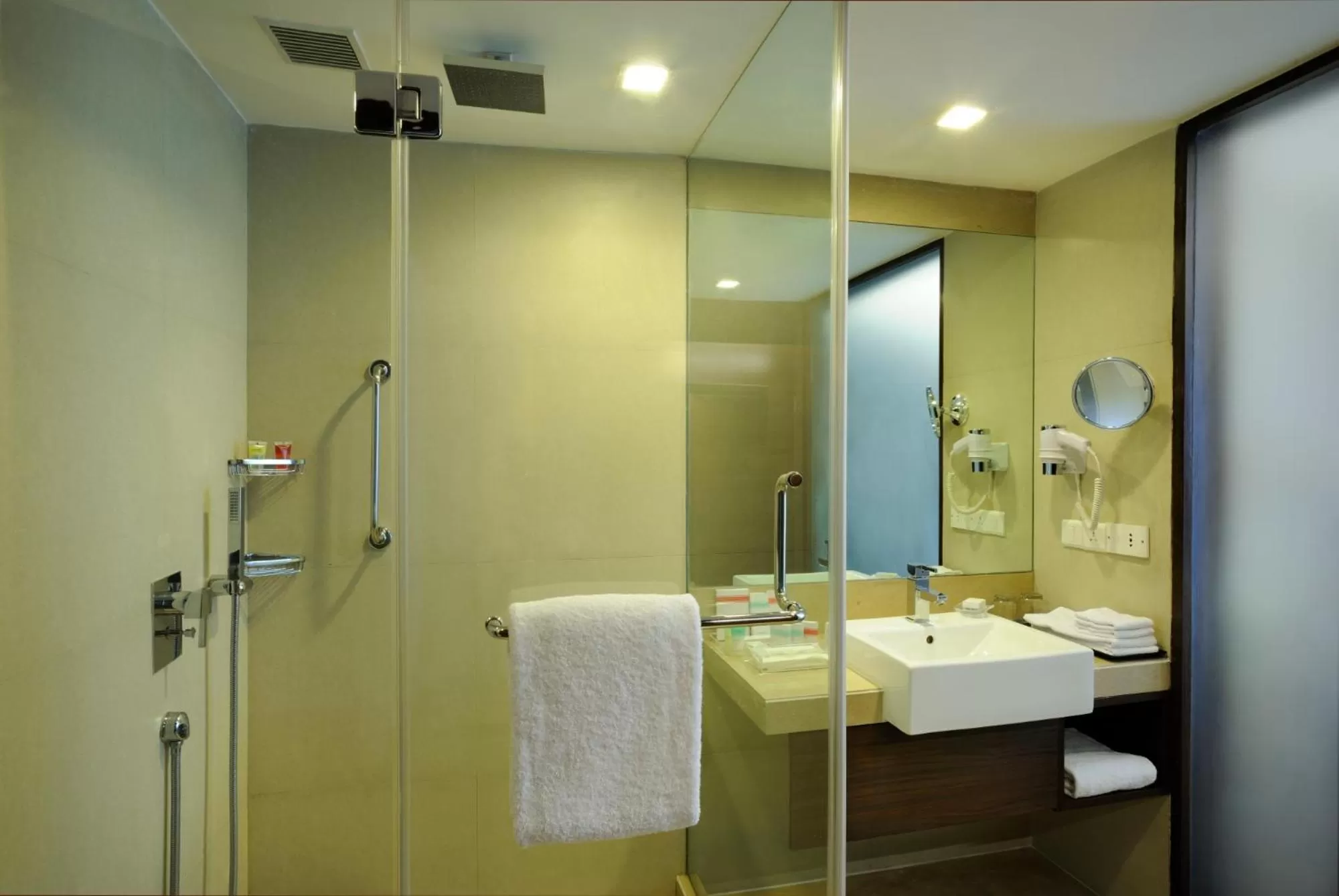 Shower in Four Points by Sheraton Ahmedabad