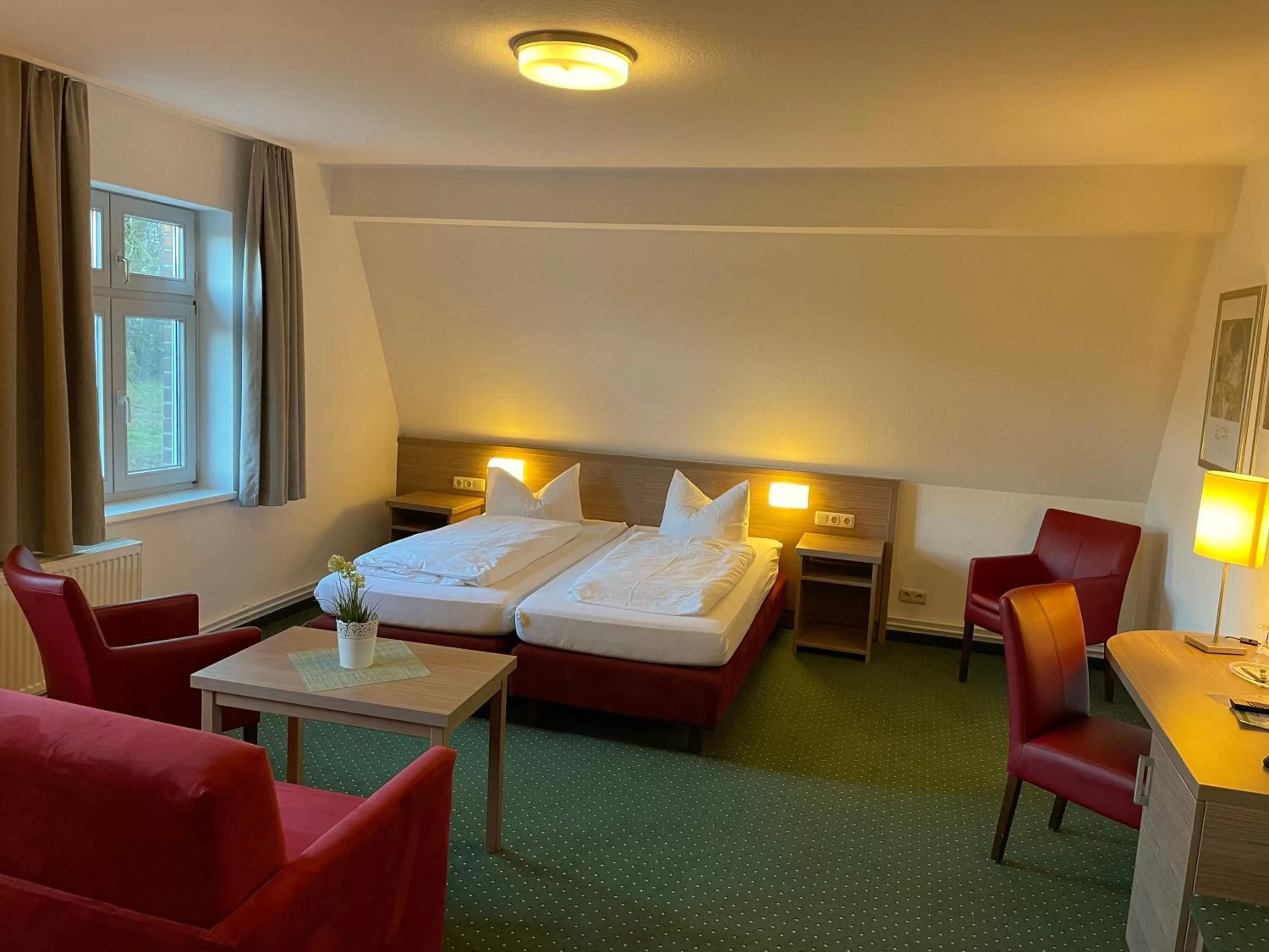 Photo of the whole room, Bed in Gasthof Scharfe Kurve