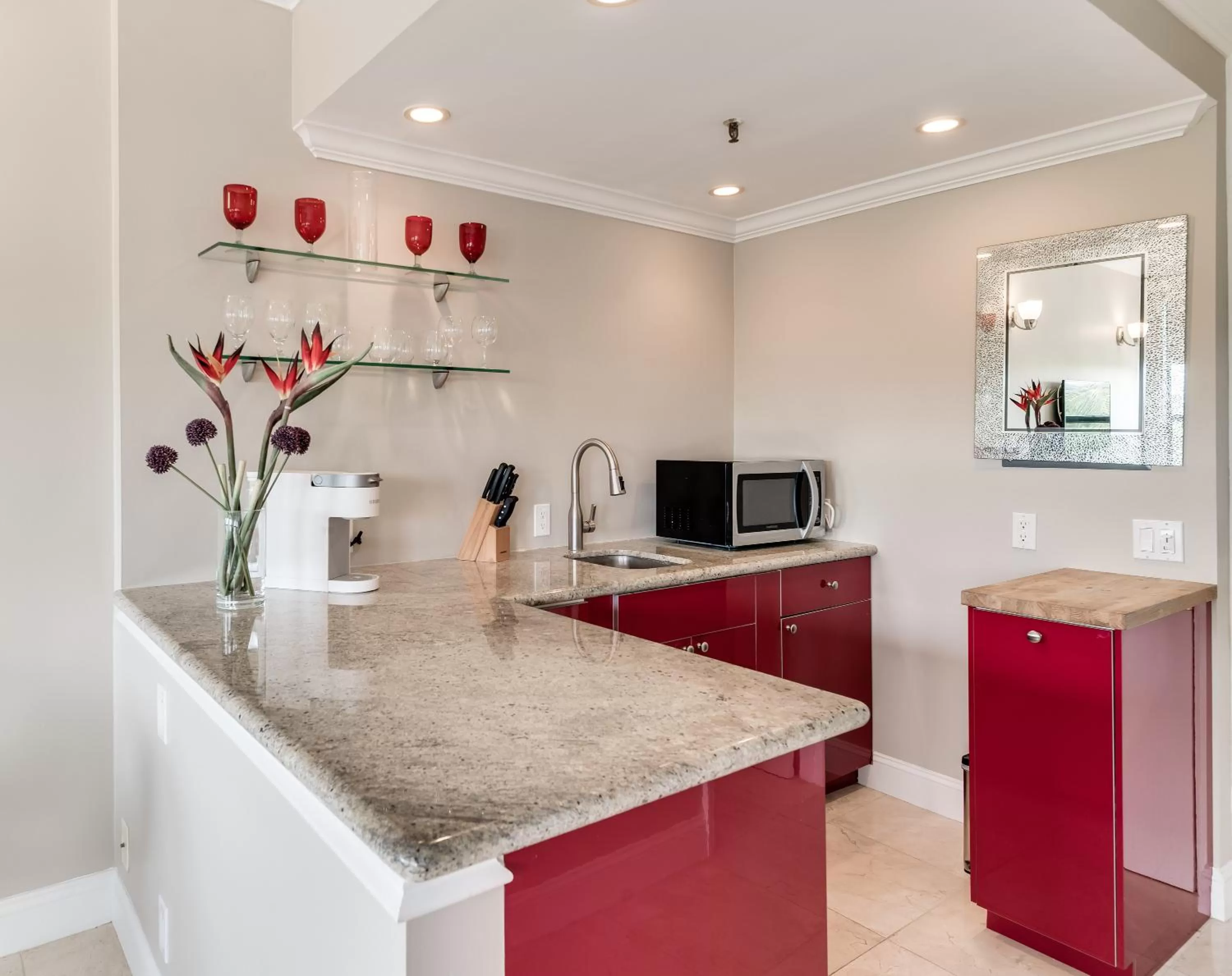 Kitchen or kitchenette in Tropicals of Palm Beach