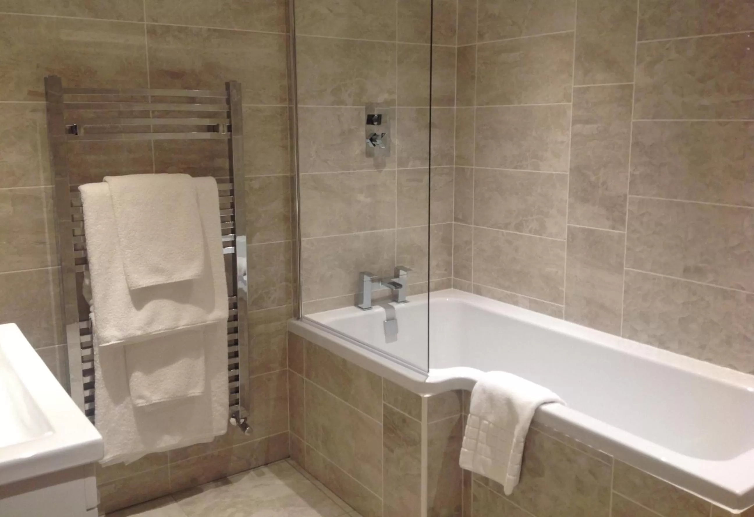 Bathroom in The Swan Hotel, Wells, Somerset - The Coaching Inn Group