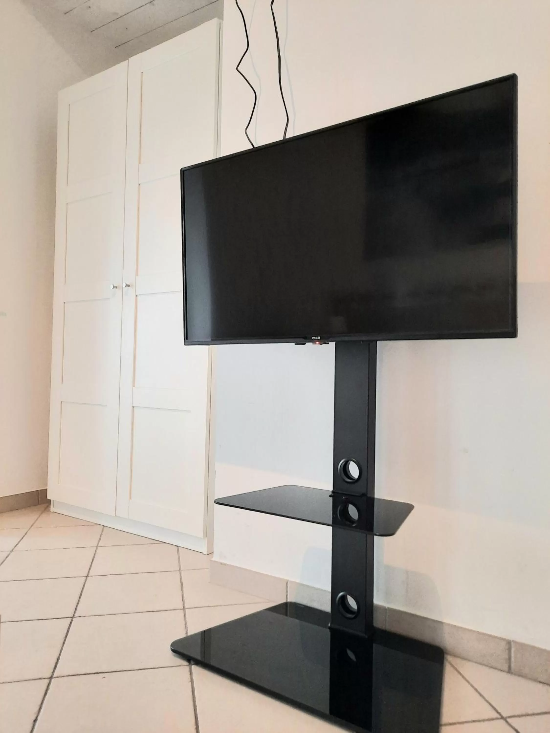 TV and multimedia in Santi e Saraceni Rooms