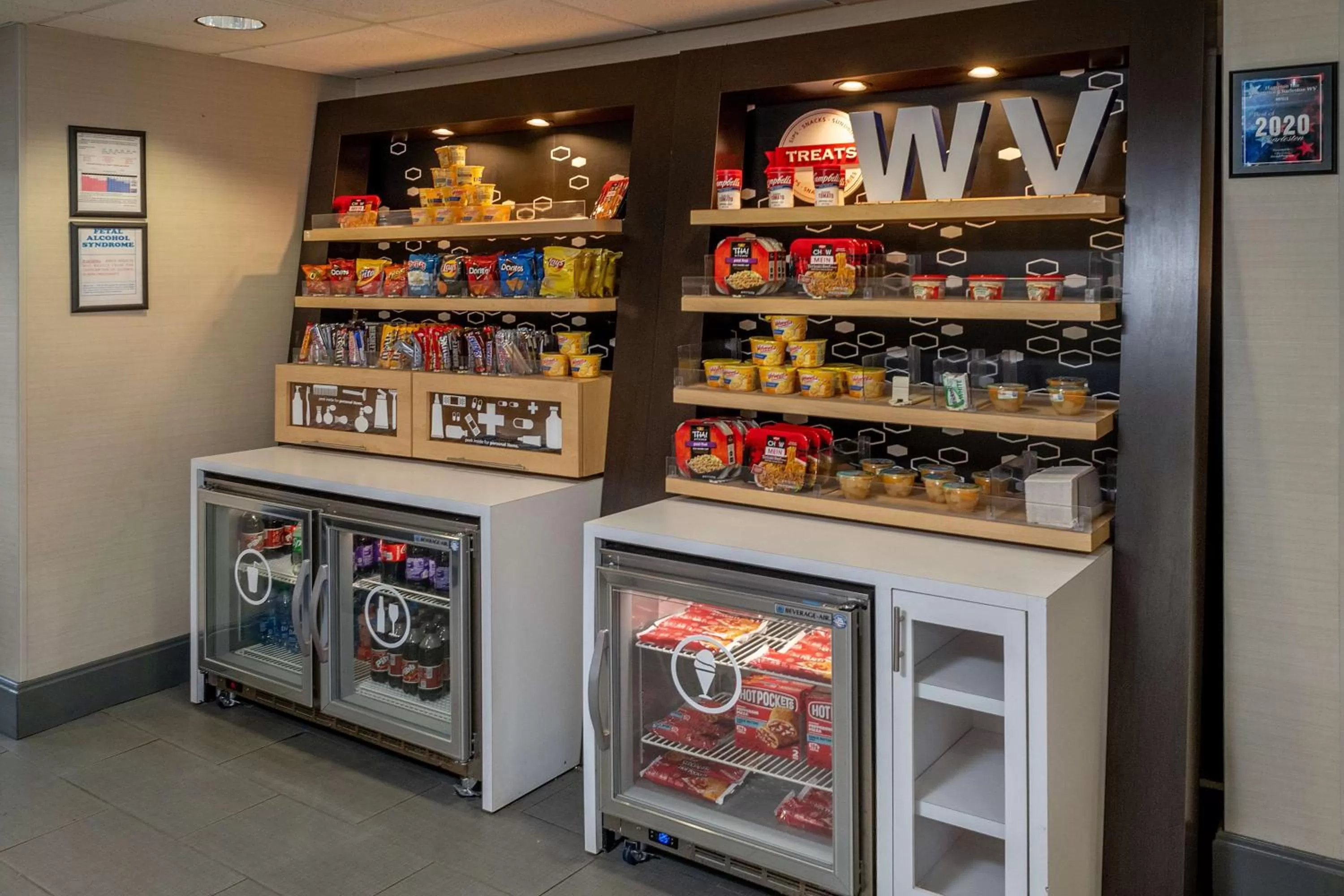 Restaurant/places to eat in Hampton Inn Charleston Downtown