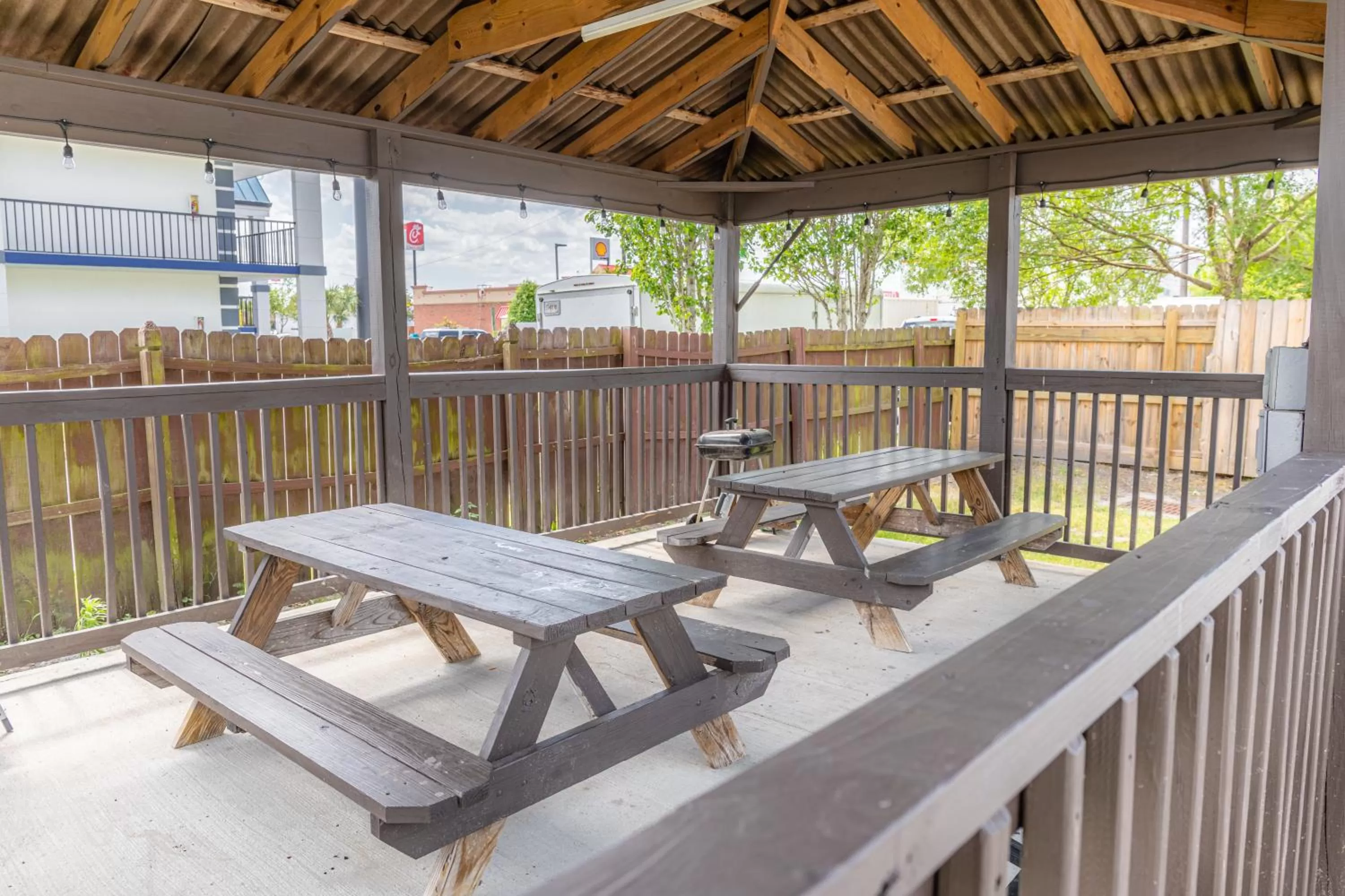 Patio in Microtel Inn & Suites by Wyndham Kingsland Naval Base I-95