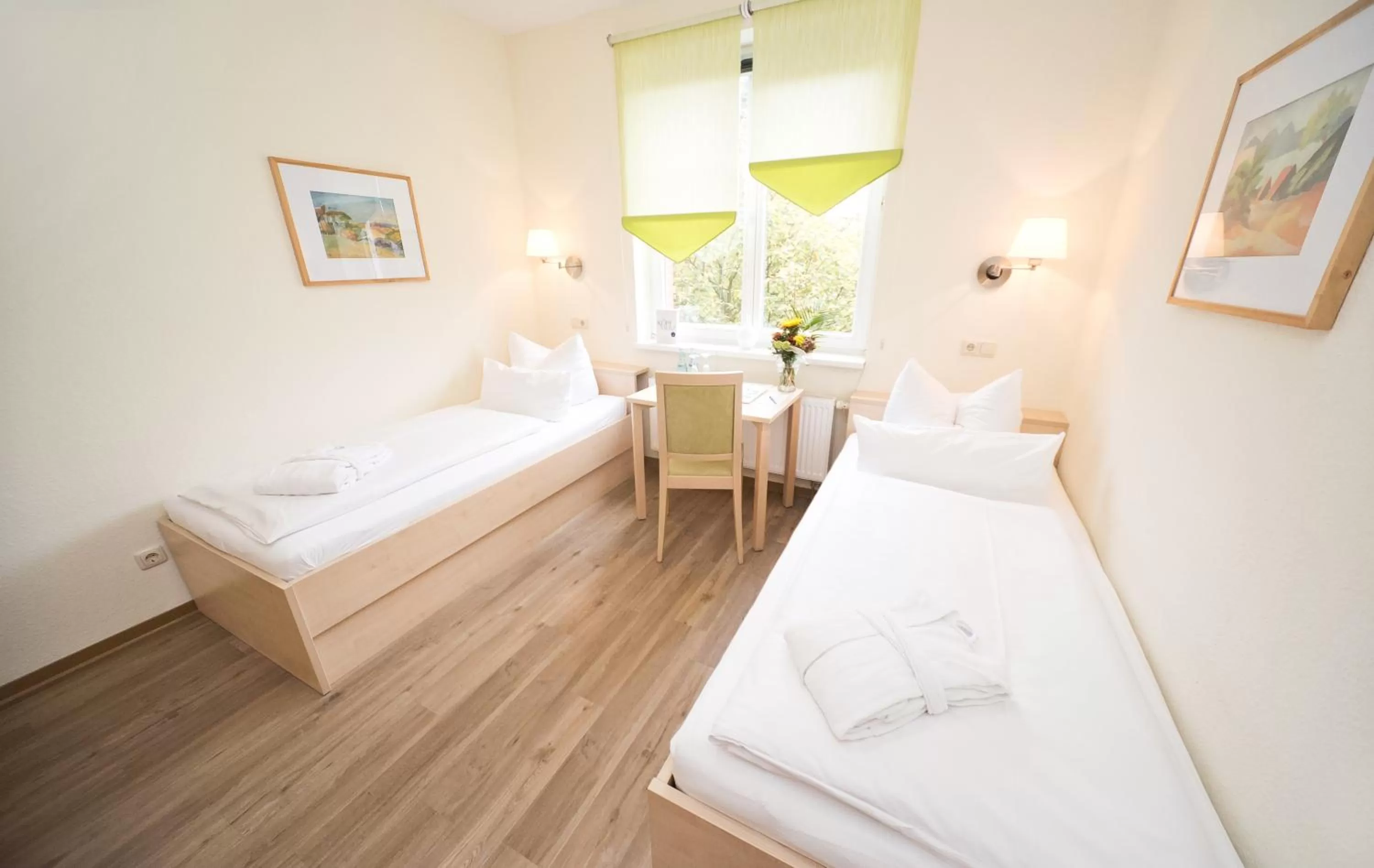 Bed in Landhotel Bad Dürrenberg