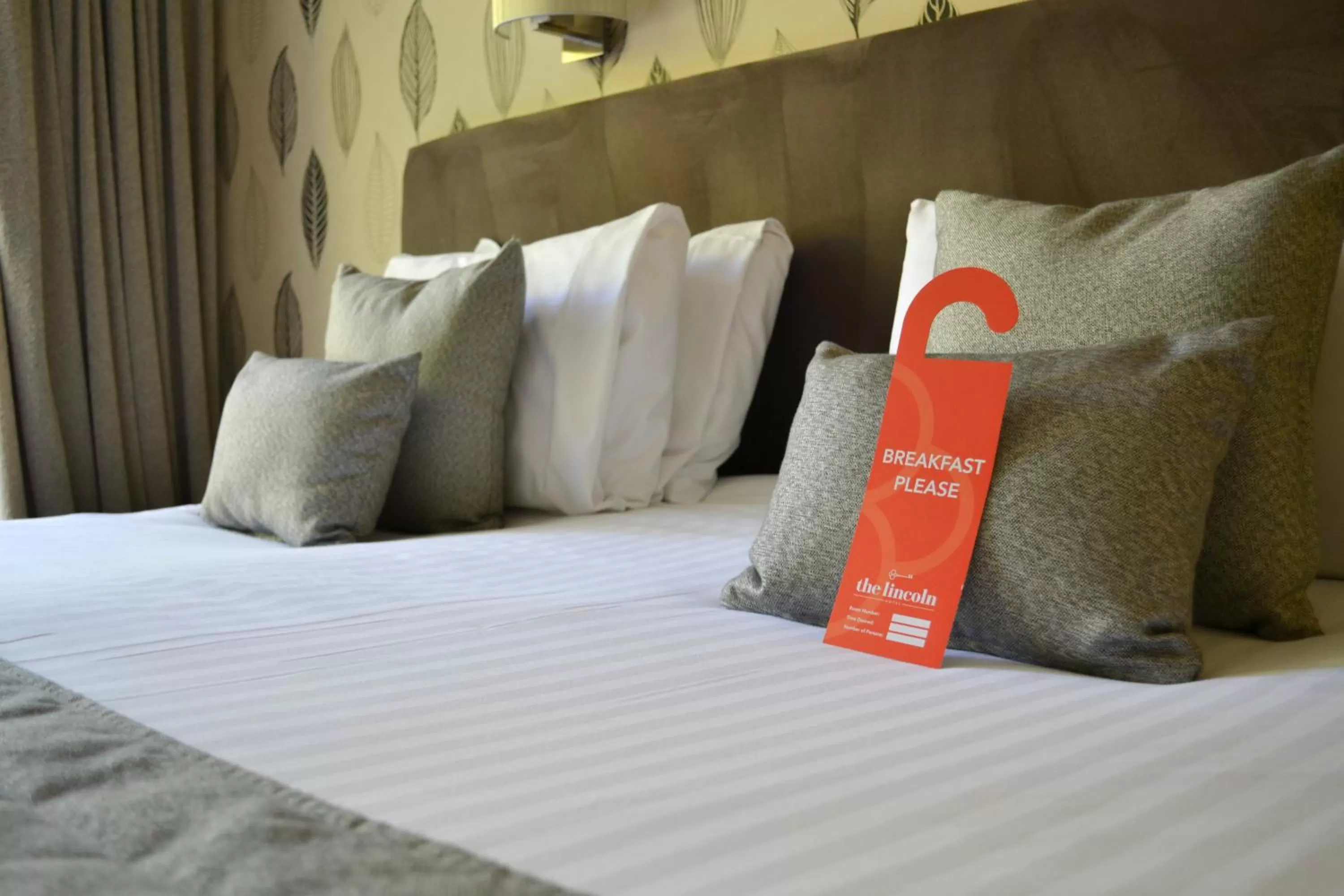 Bedroom, Bed in The Lincoln Hotel