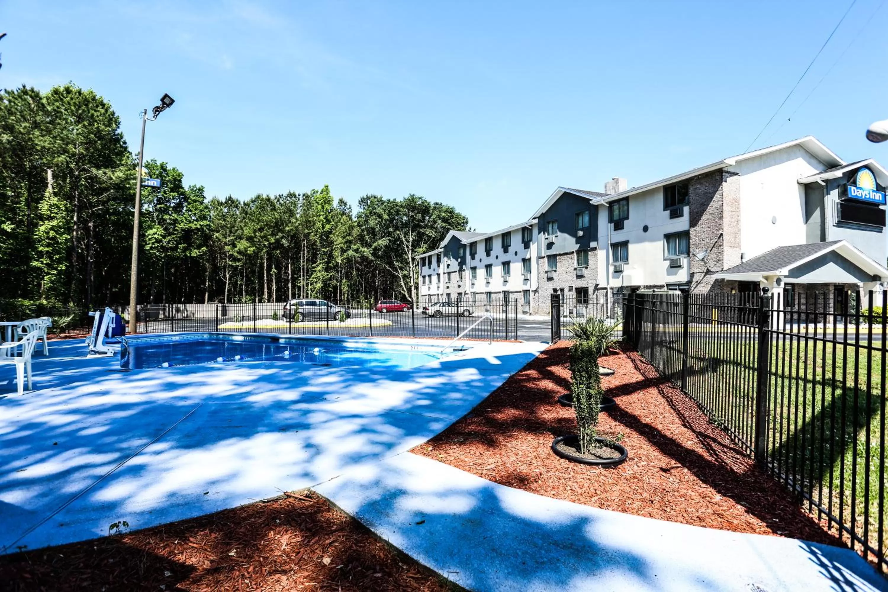 Property building in Super 8 by Wyndham Villa Rica