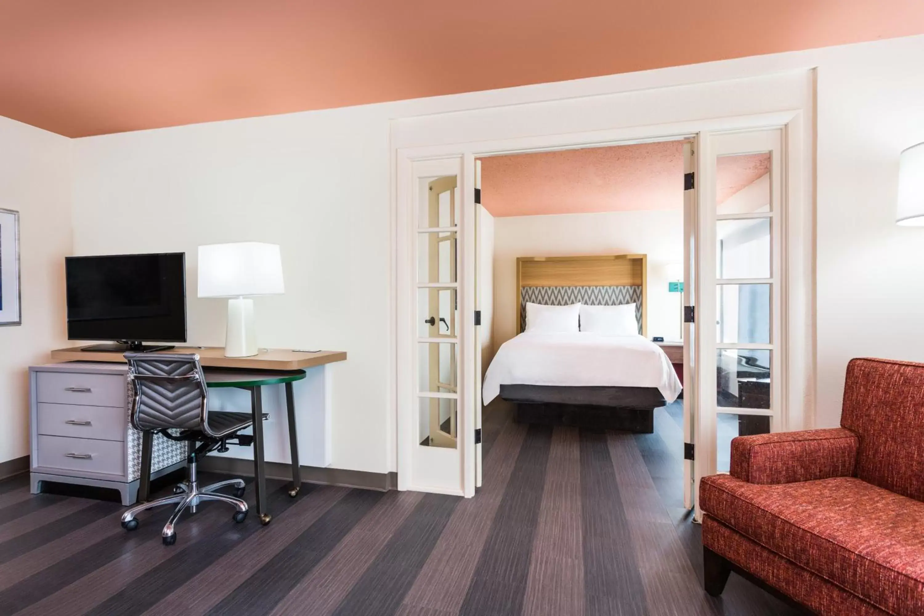 Queen Suite in Holiday Inn Timonium, an IHG Hotel Queen Suite in Holiday Inn Timonium, an IHG Hotel