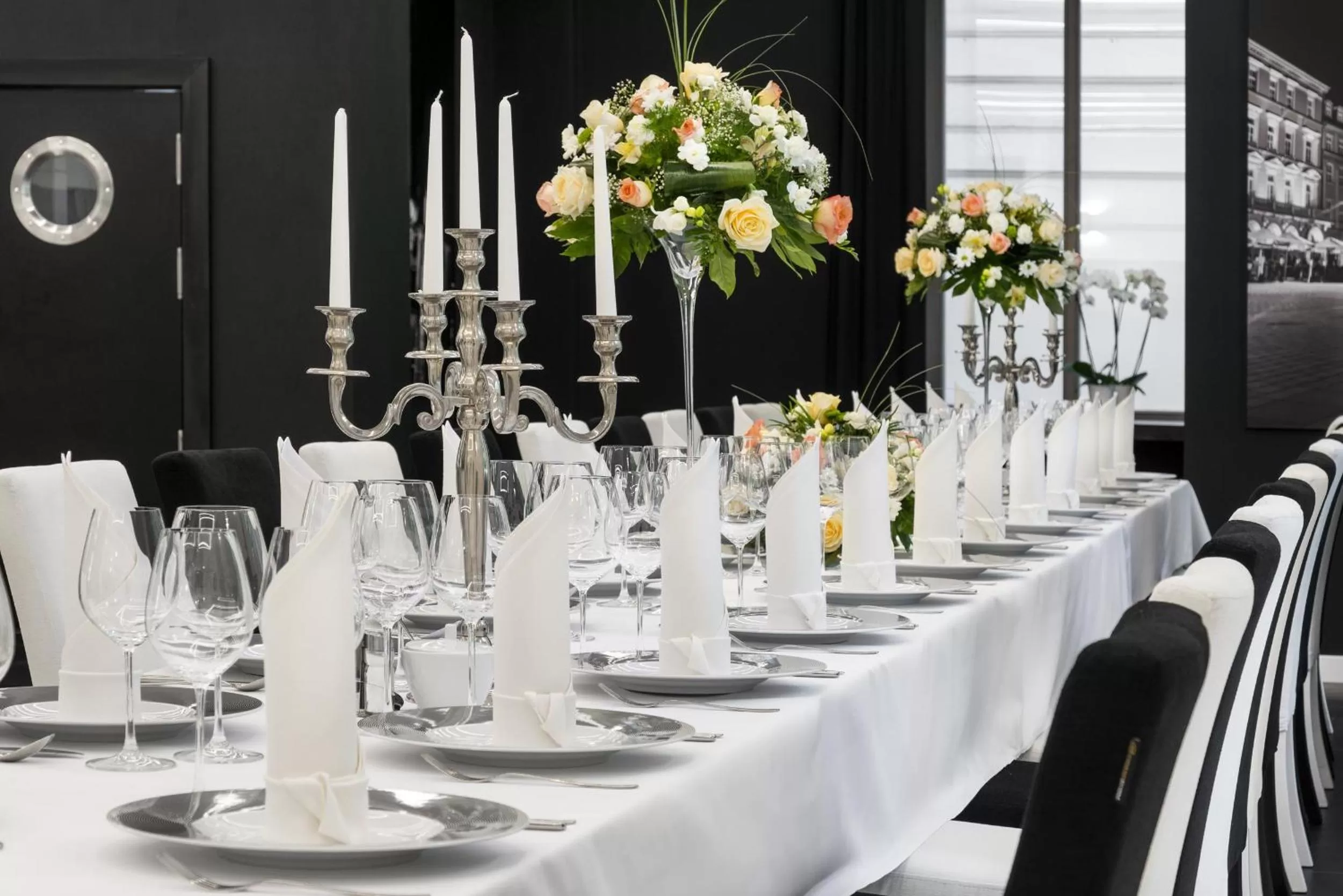 Restaurant/places to eat in Best Western Plus Krakow Old Town