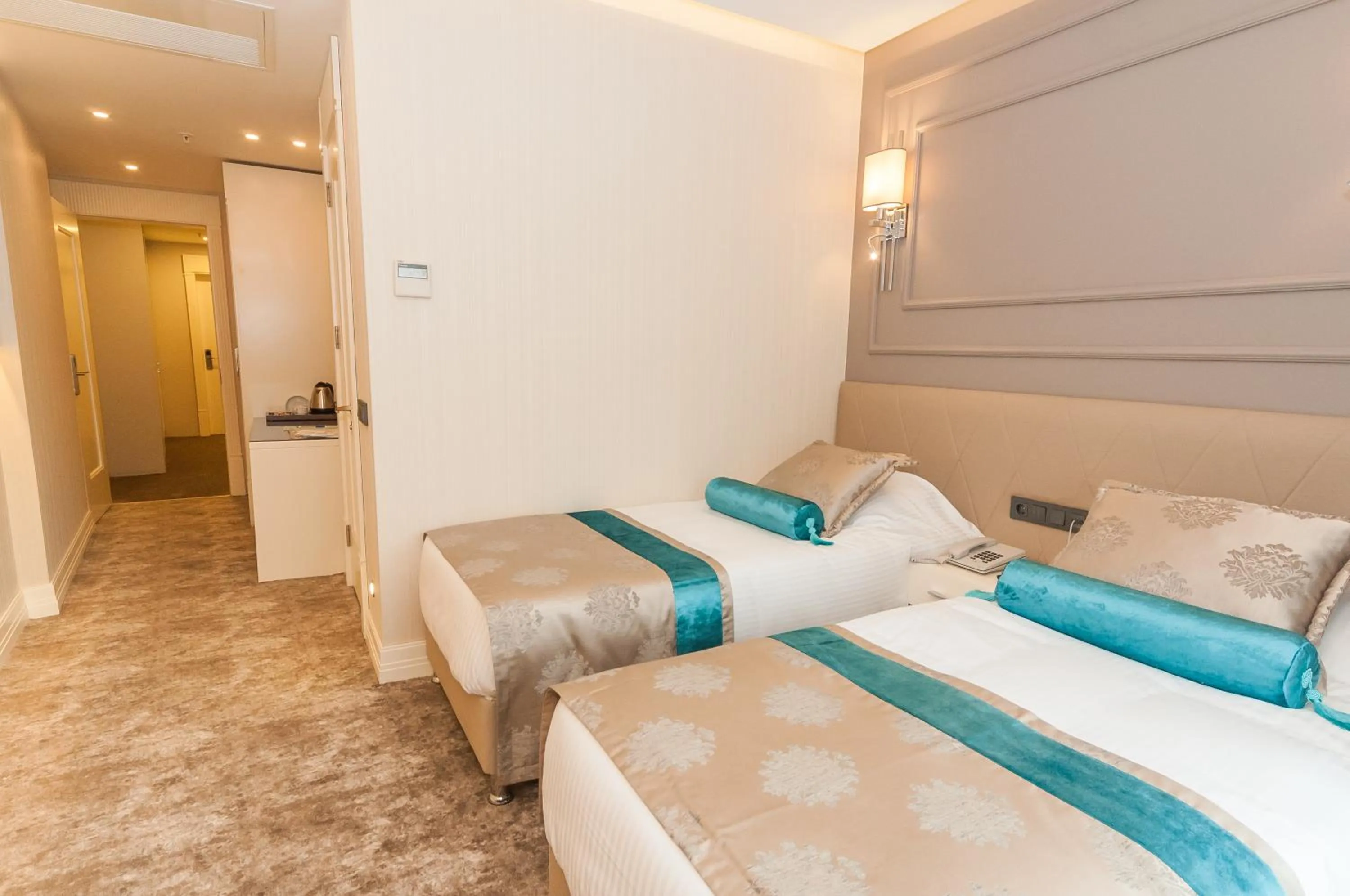 Photo of the whole room, Bed in Park Grazza Hotel