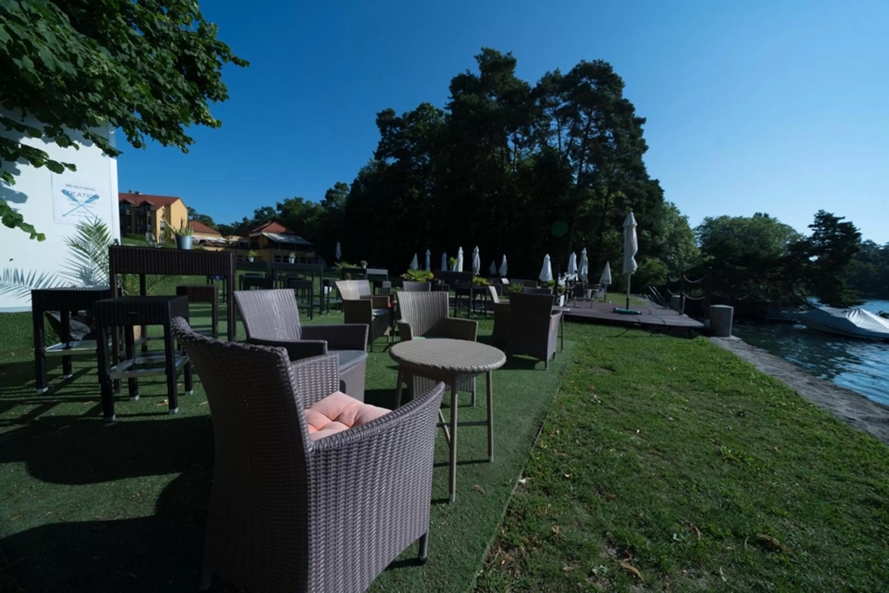 Lake view in Hotel La Barcarolle