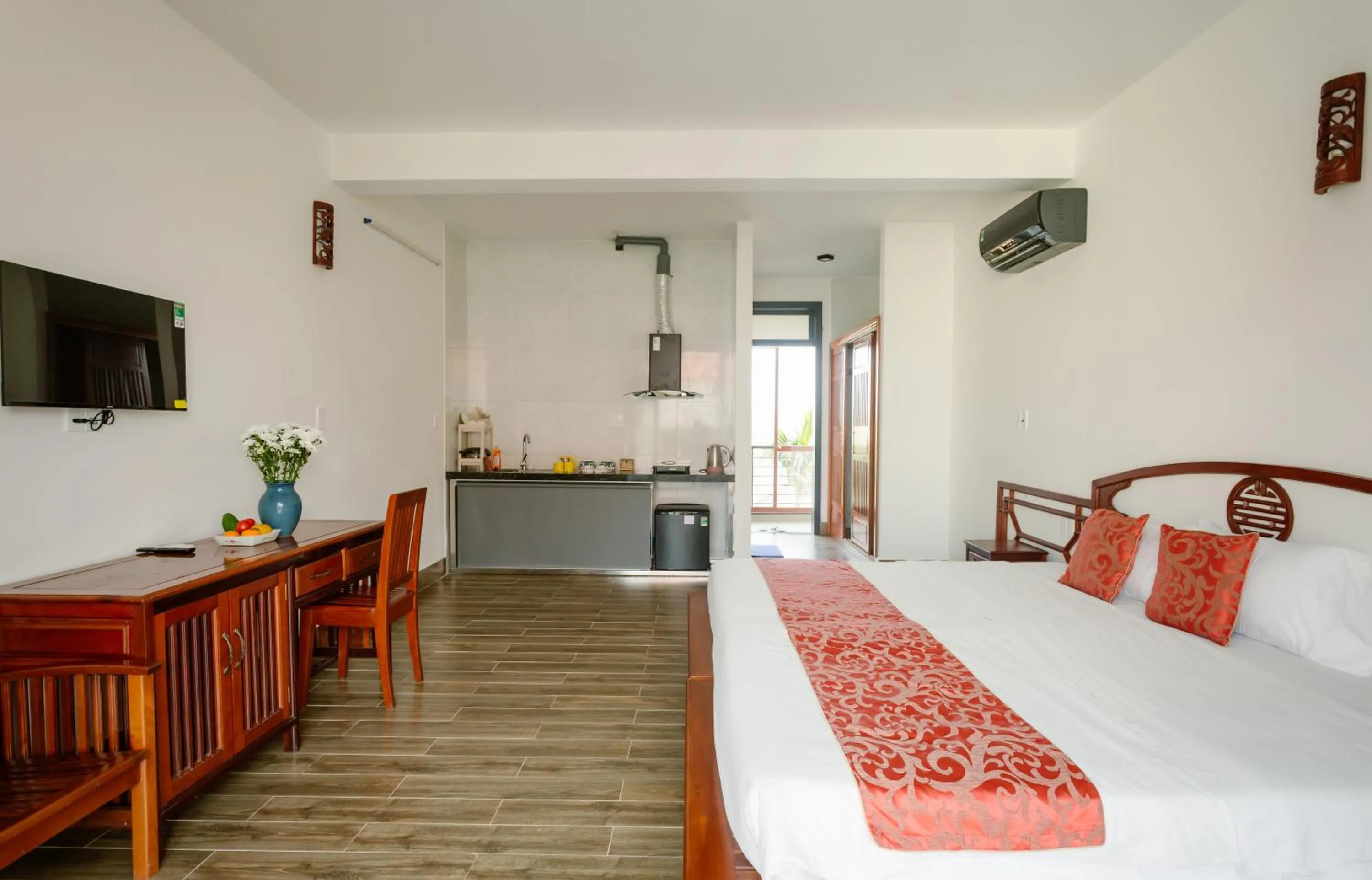 Kitchen or kitchenette, Bed in Windbell Villa Hoi An
