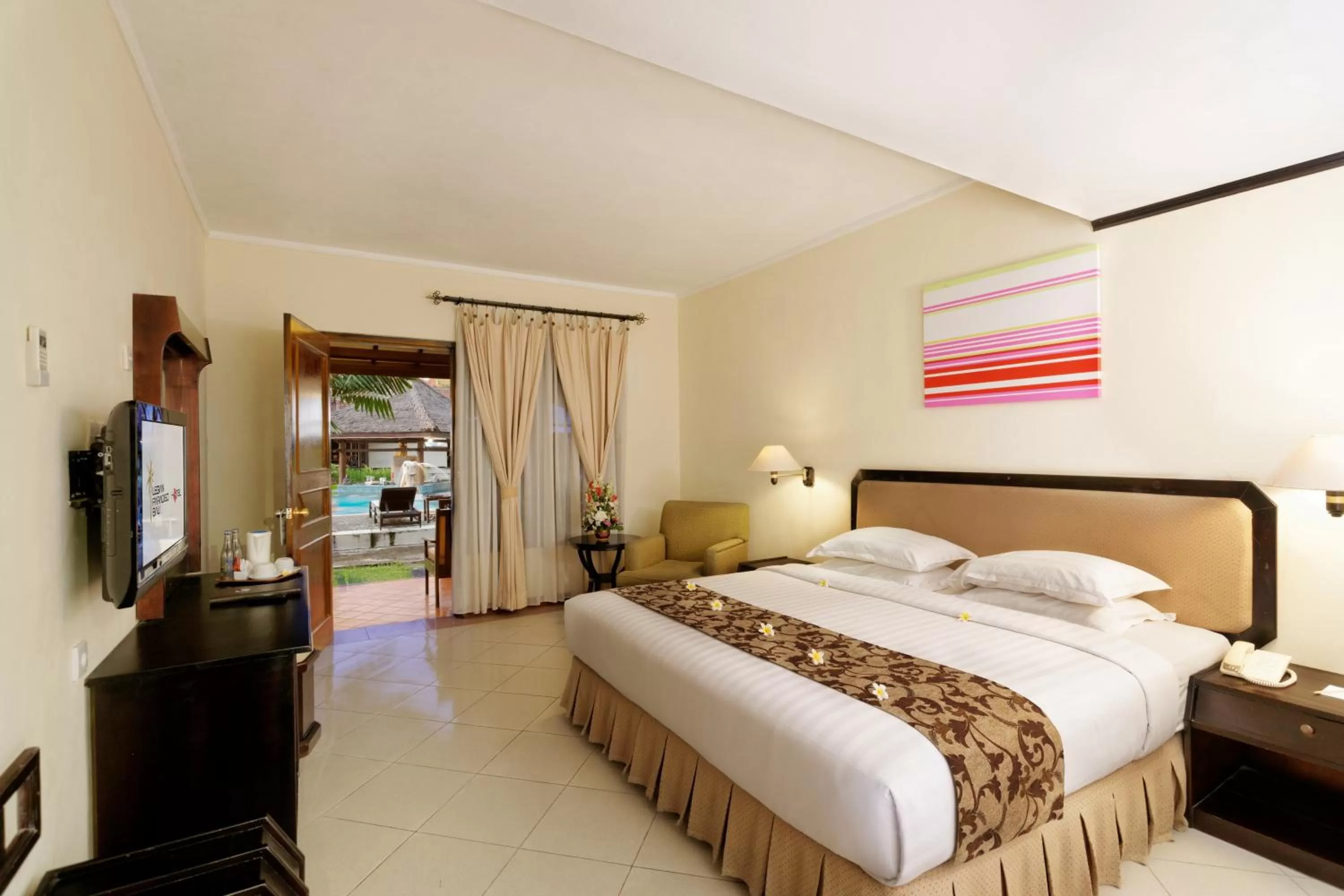 Photo of the whole room, Bed in Legian Paradiso Hotel