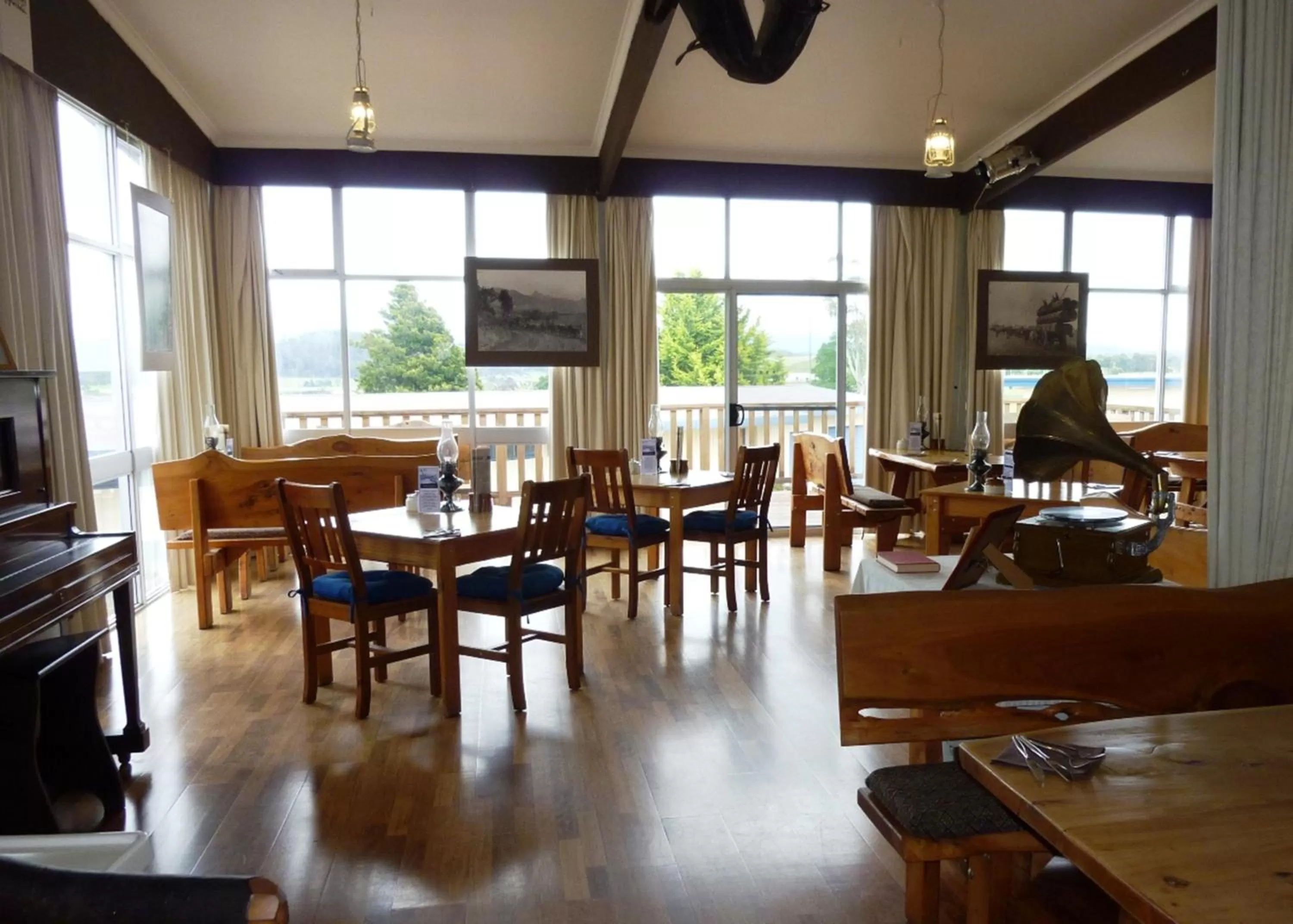 Restaurant/places to eat in Mountain View Country Inn