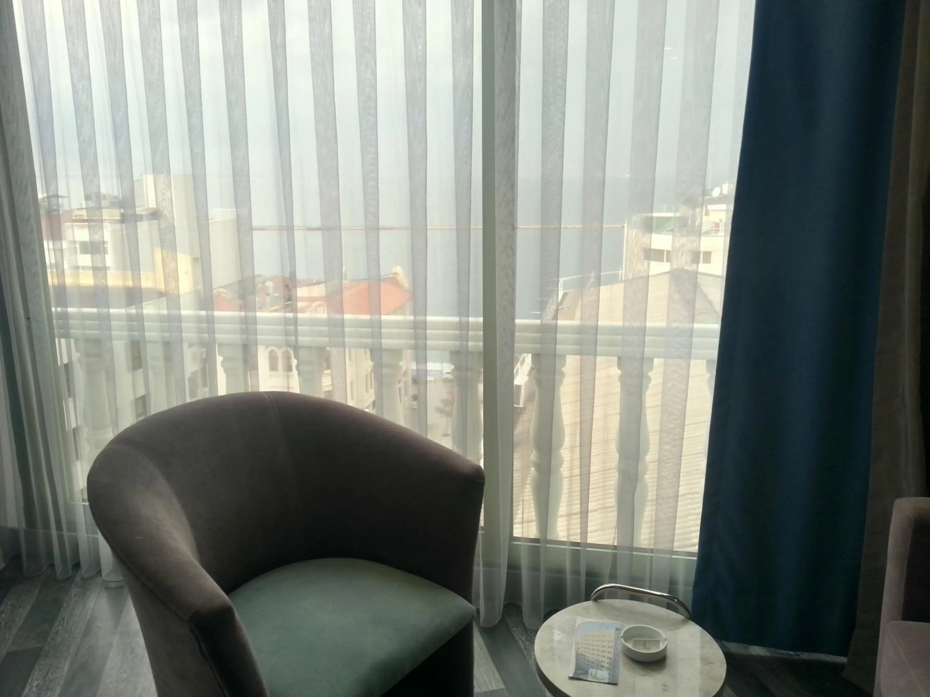 Photo of the whole room in Hotel Marla