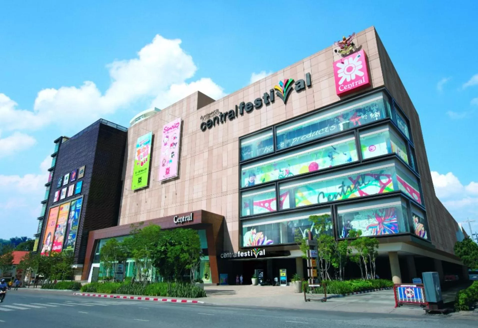 Neighbourhood in Suppamitr Villa Hotel