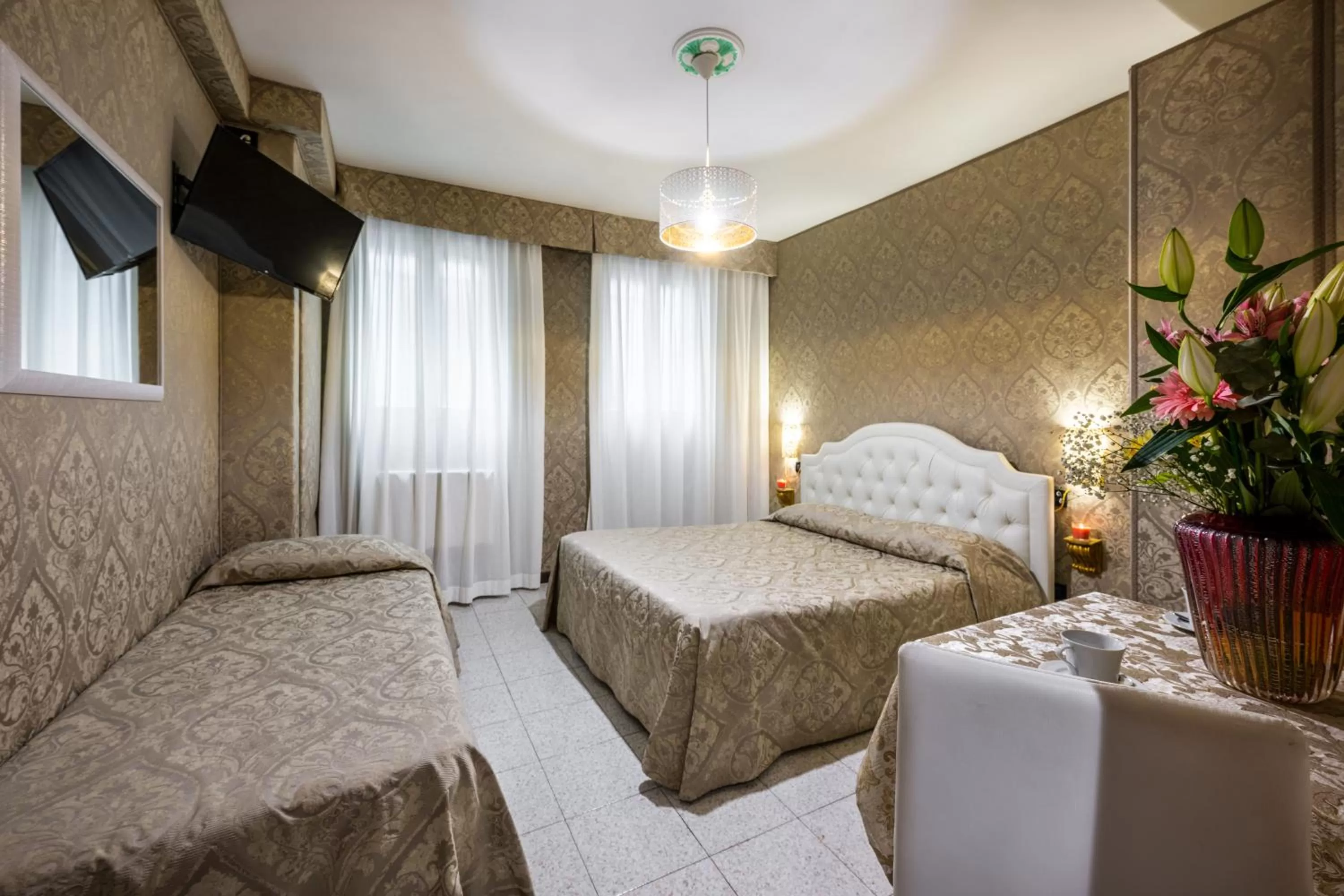 Photo of the whole room, Bed in Hotel Apostoli Garden