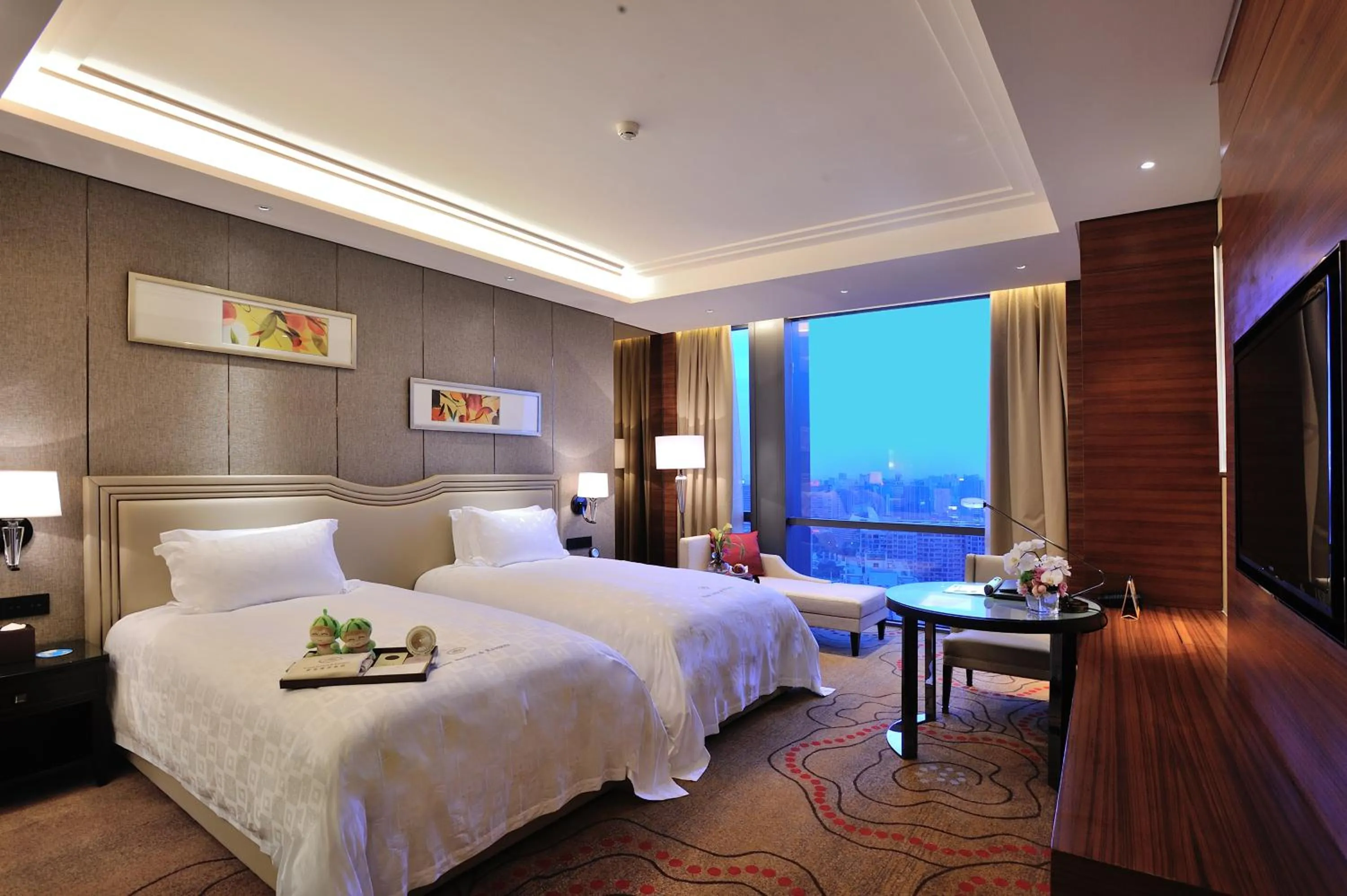 Photo of the whole room, Bed in Dongguan Kande International Hotel